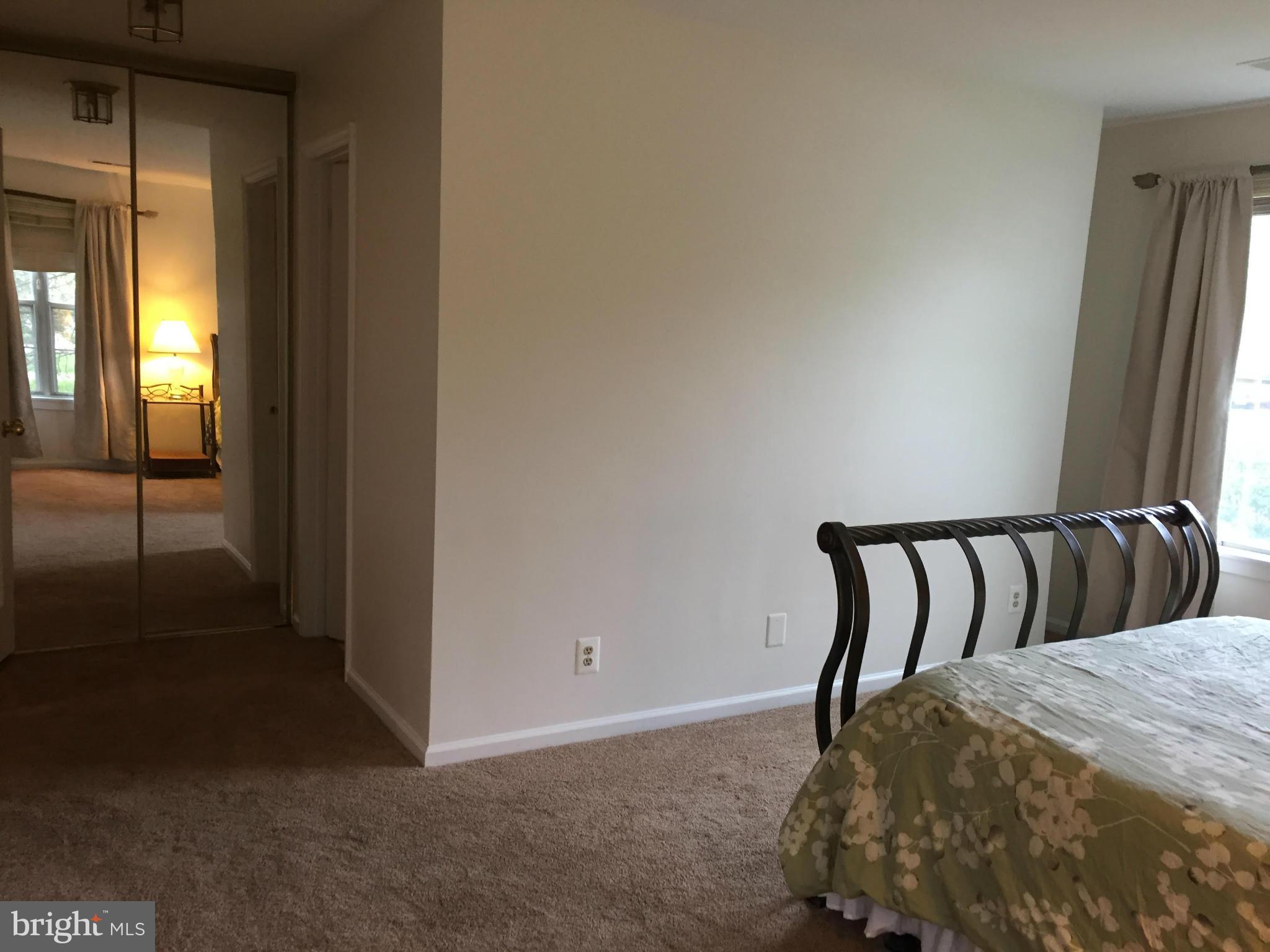 STRATFORD PLACE AT KINGS - Residential