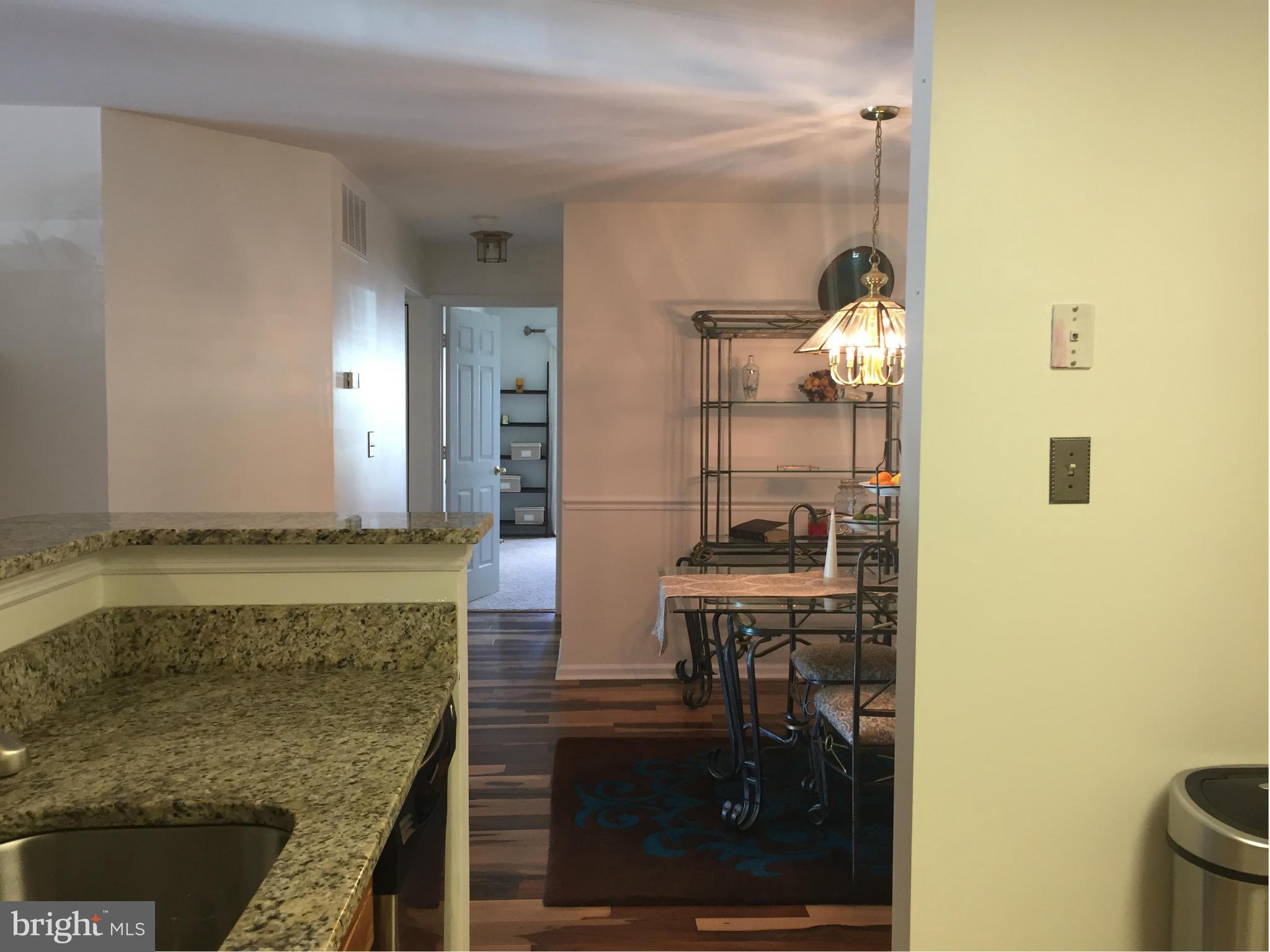 STRATFORD PLACE AT KINGS - Residential