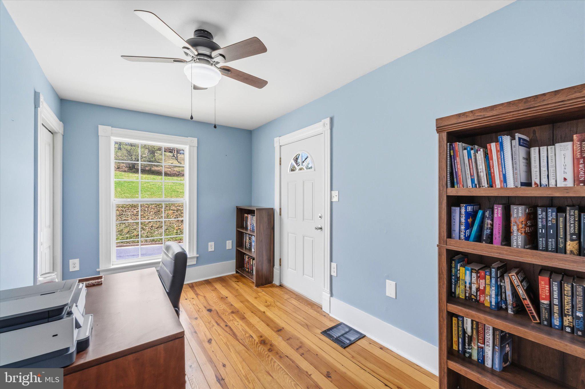 NORTH RIVER TOWN - Residential