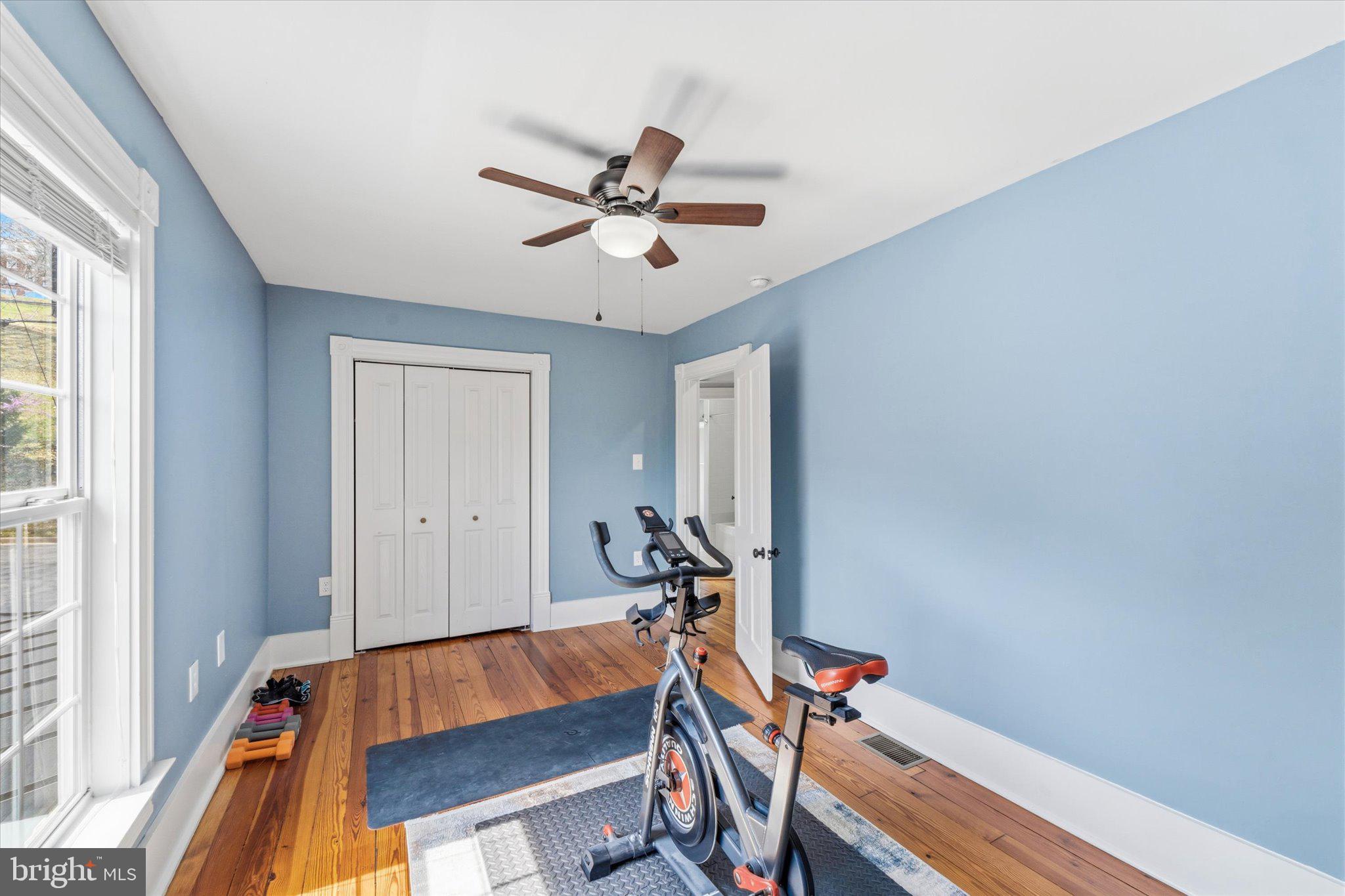 NORTH RIVER TOWN - Residential