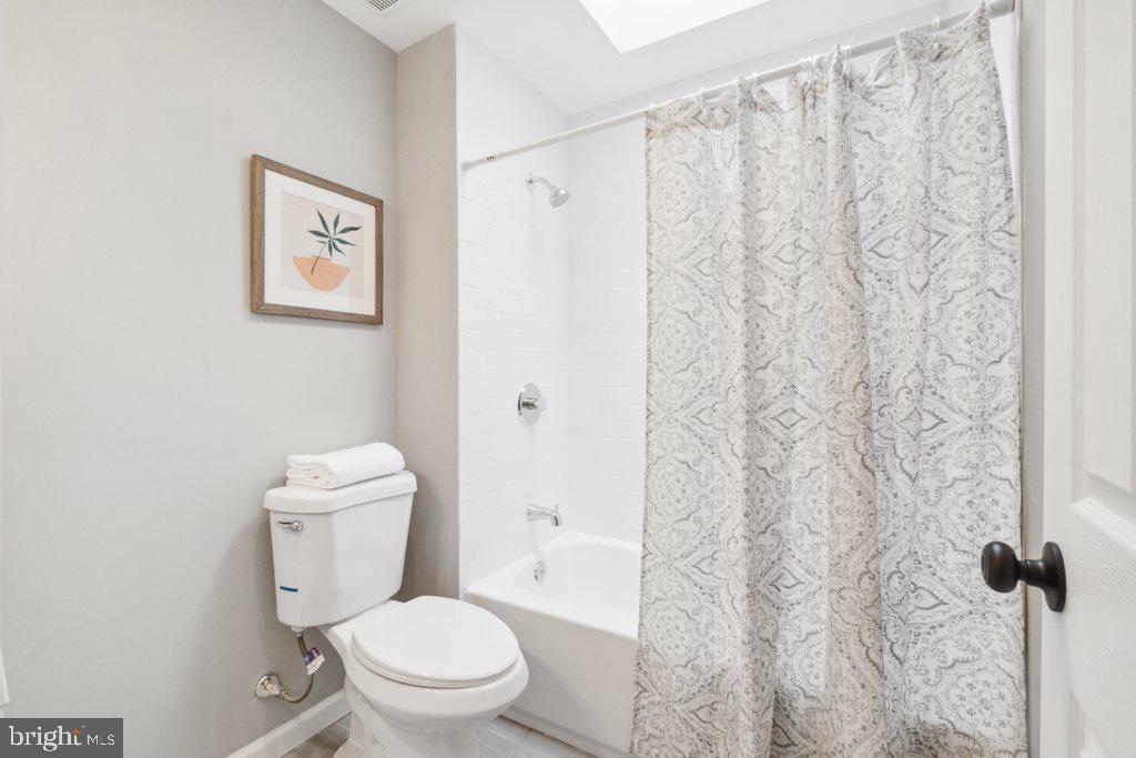 HAMPDEN HISTORIC DISTRICT - Residential