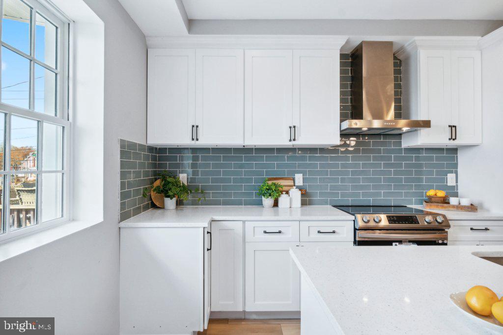 HAMPDEN HISTORIC DISTRICT - Residential