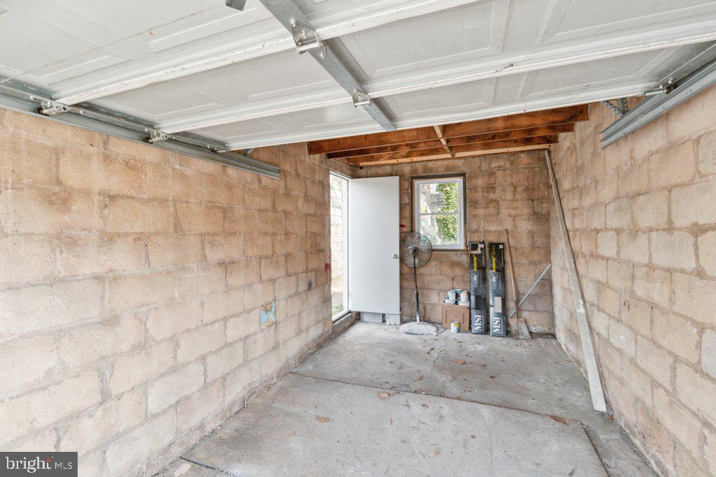 HAMPDEN HISTORIC DISTRICT - Residential