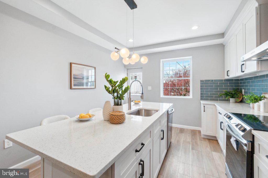 HAMPDEN HISTORIC DISTRICT - Residential