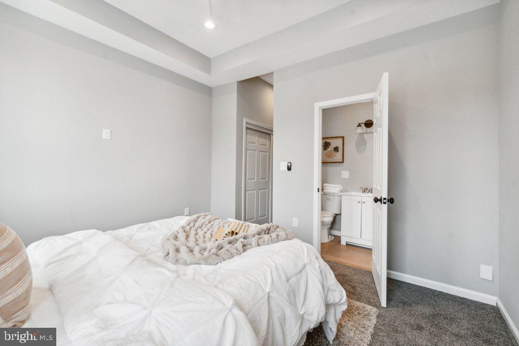 HAMPDEN HISTORIC DISTRICT - Residential