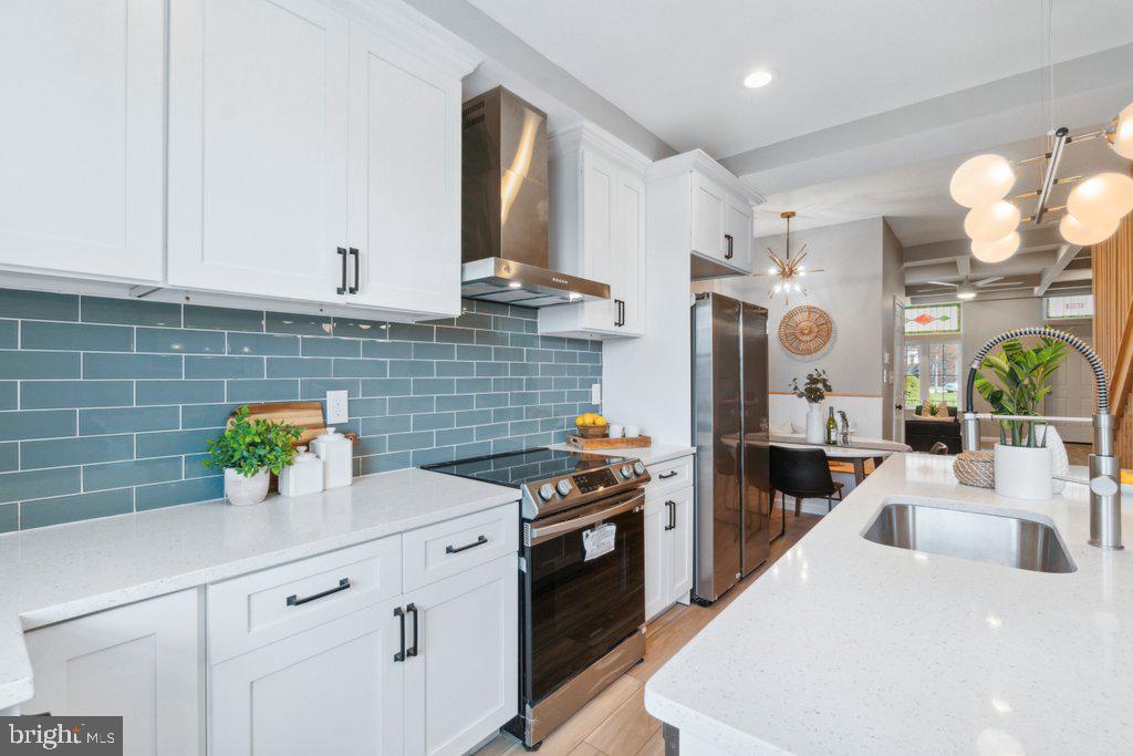 HAMPDEN HISTORIC DISTRICT - Residential