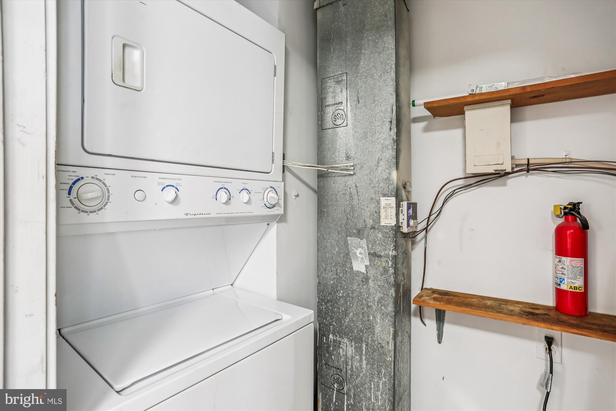 NATHANS HILL - Residential Lease