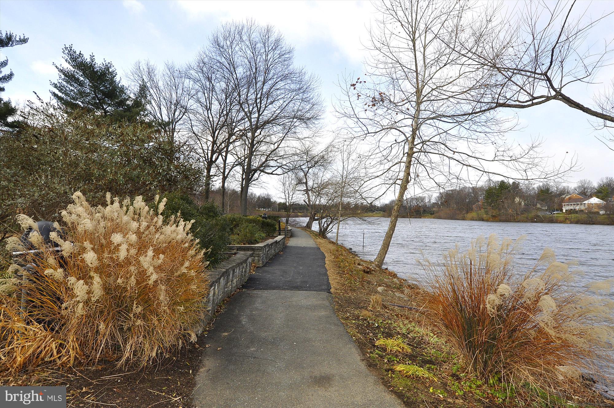 NATHANS HILL - Residential Lease