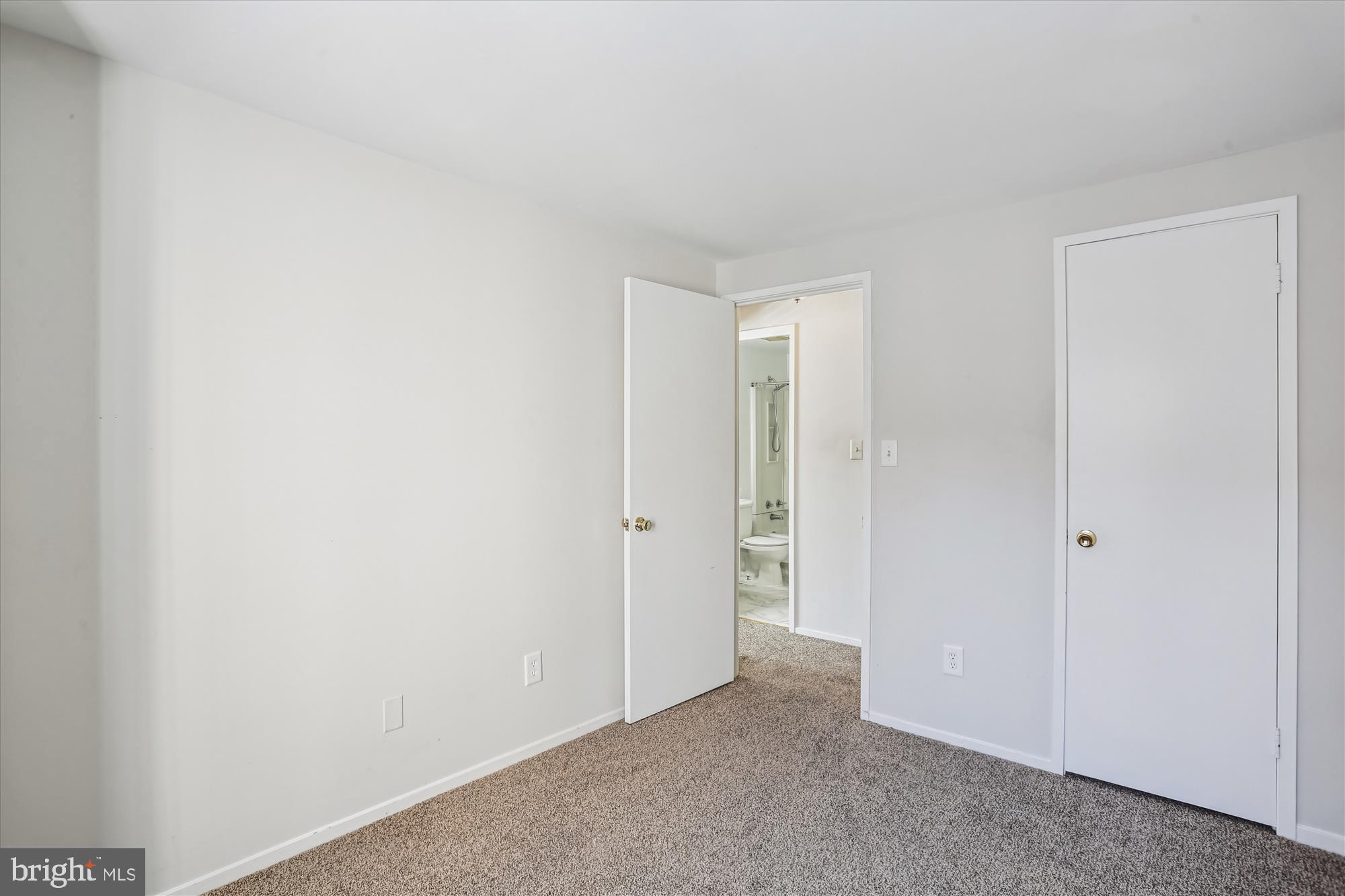 NATHANS HILL - Residential Lease