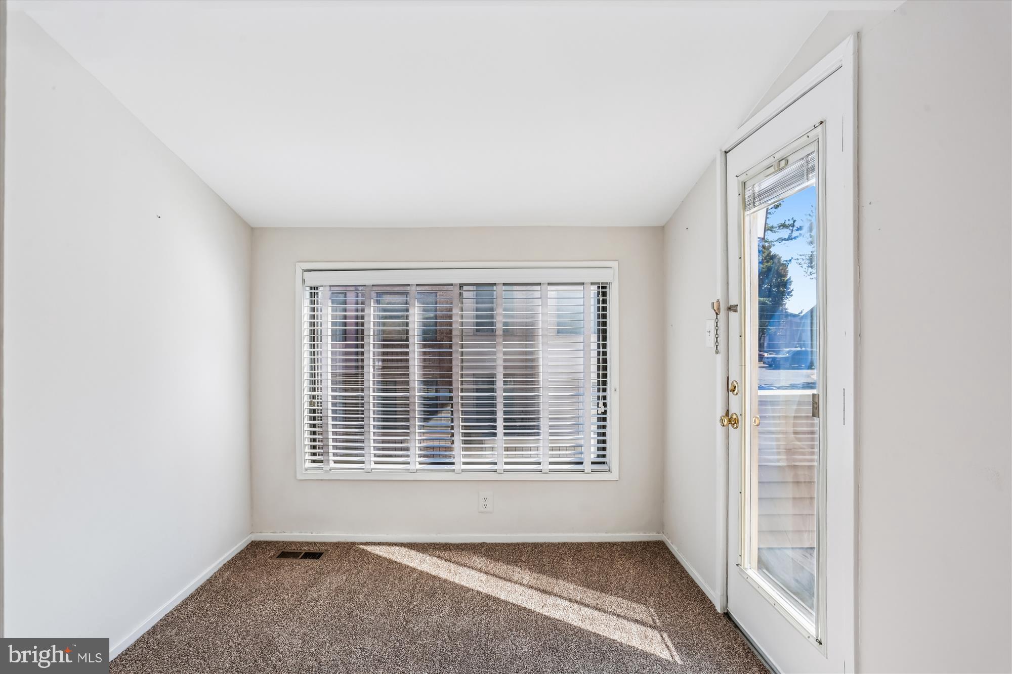 NATHANS HILL - Residential Lease