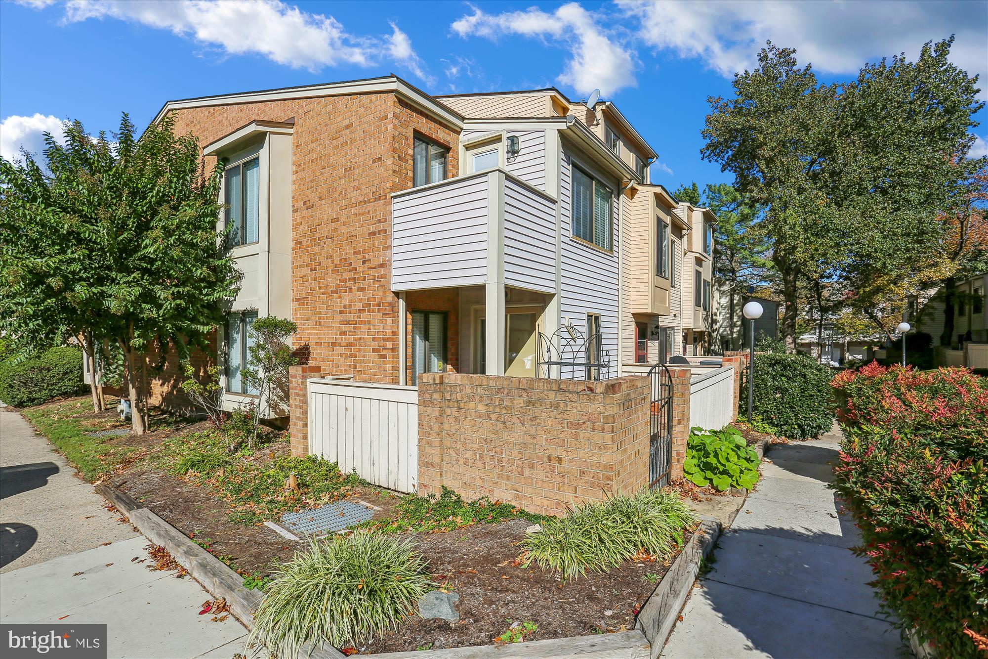 NATHANS HILL - Residential Lease