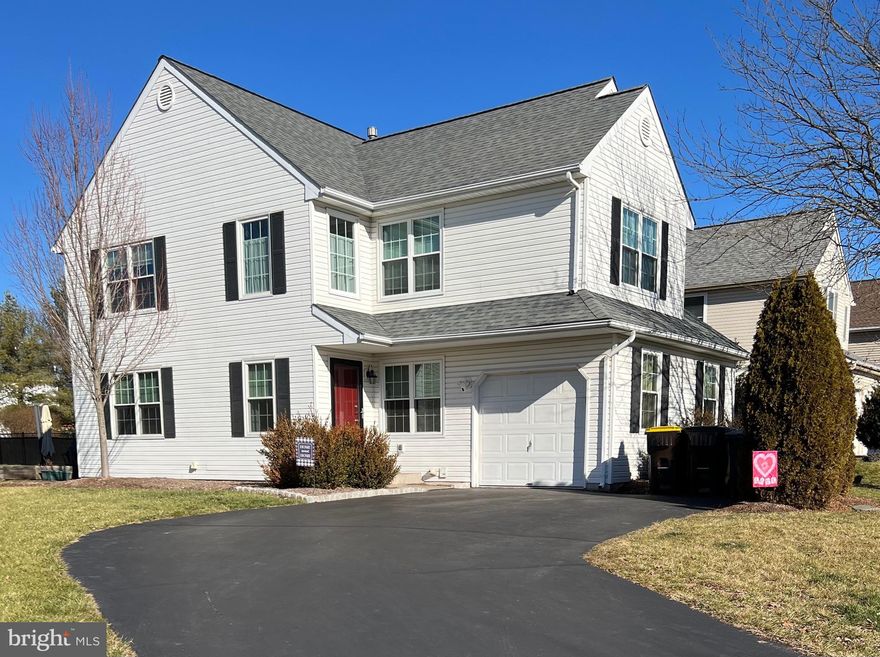 OPEN HOUSE CANCELLED. HOME UNDER CONTRACT.