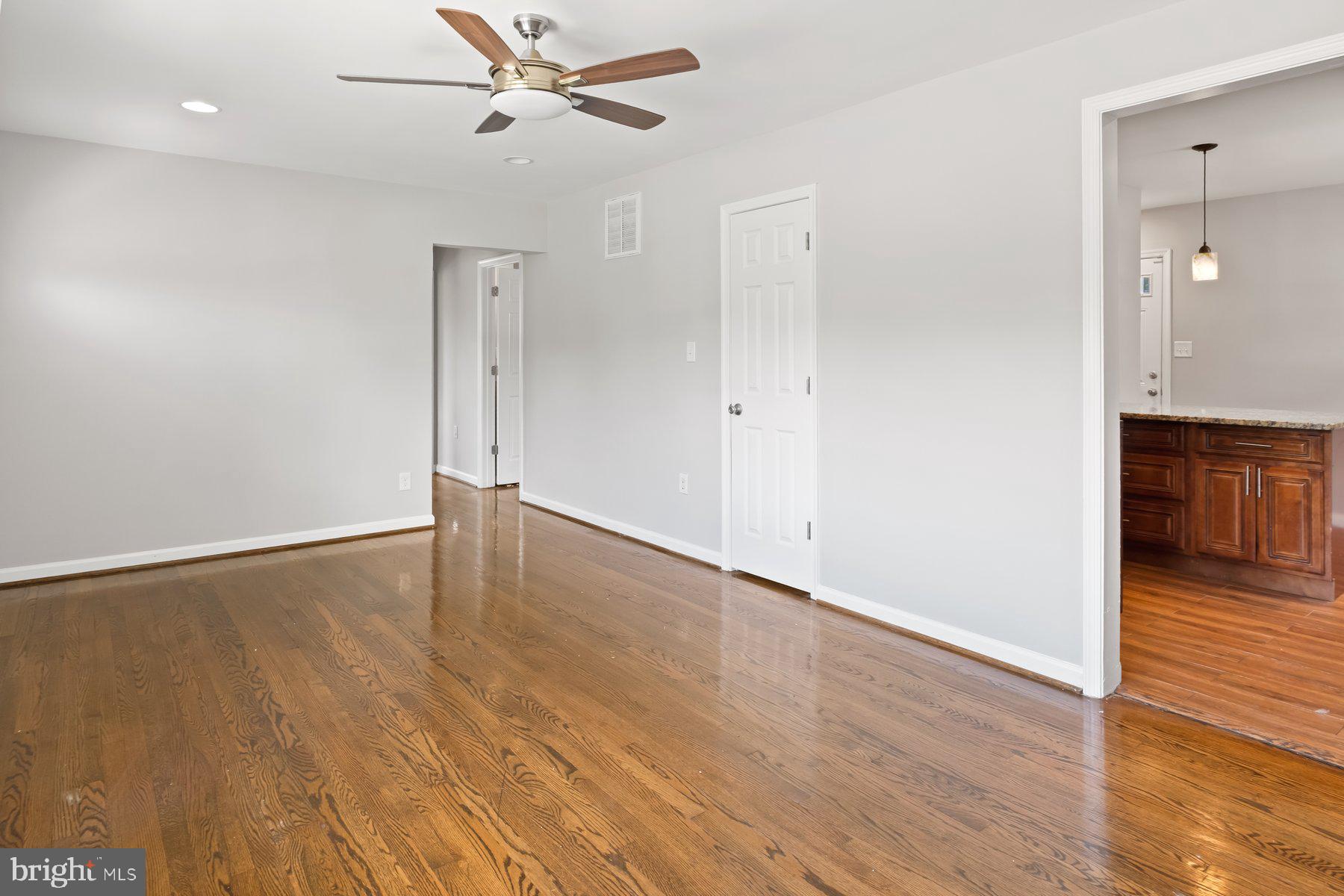 SUNNY ACRES - Residential