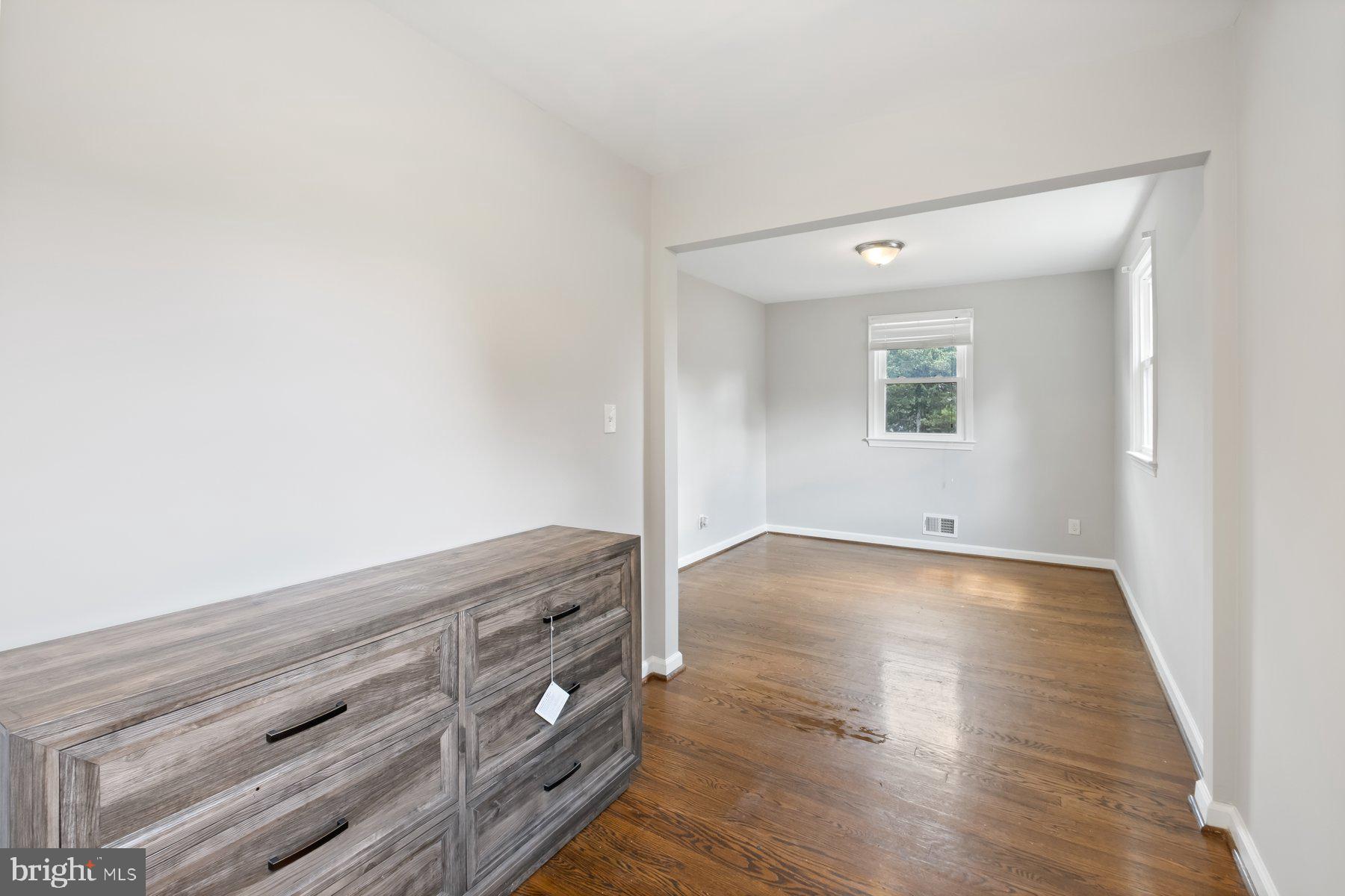 SUNNY ACRES - Residential