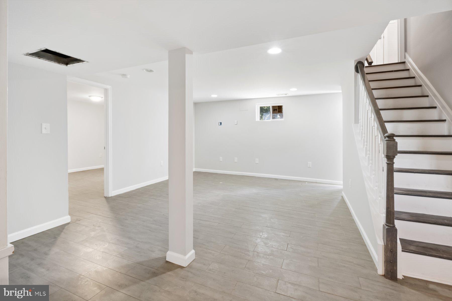 SUNNY ACRES - Residential