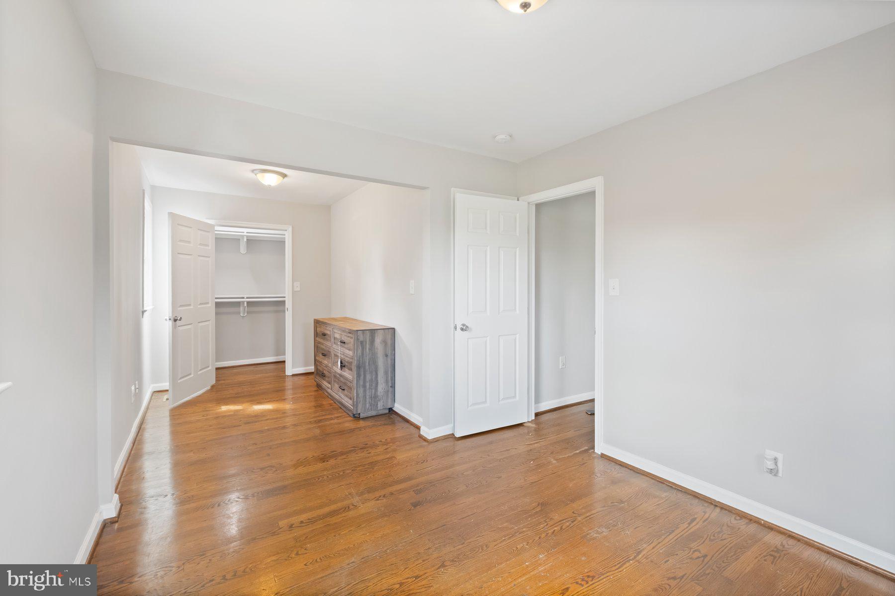 SUNNY ACRES - Residential