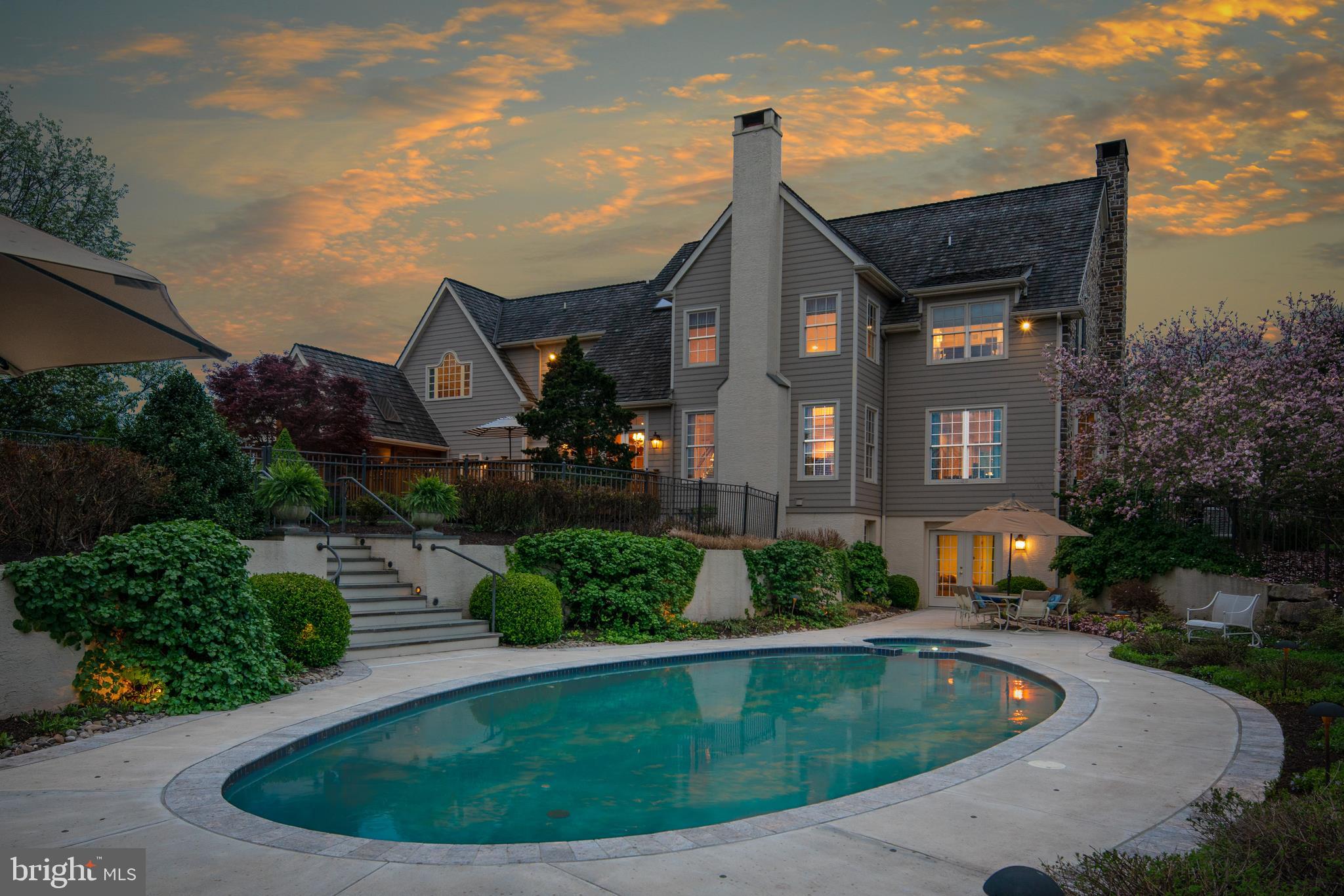 LOOKWAY COURT - Residential