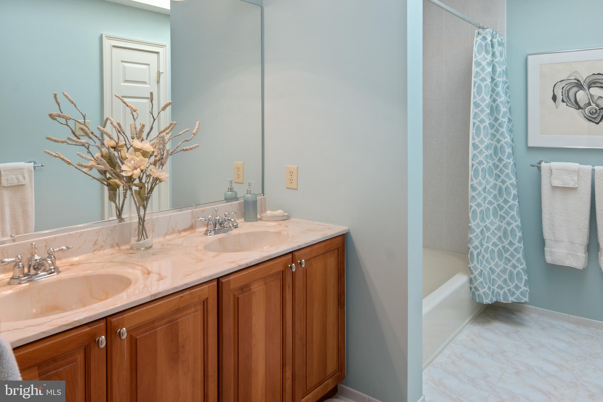 LOOKWAY COURT - Residential