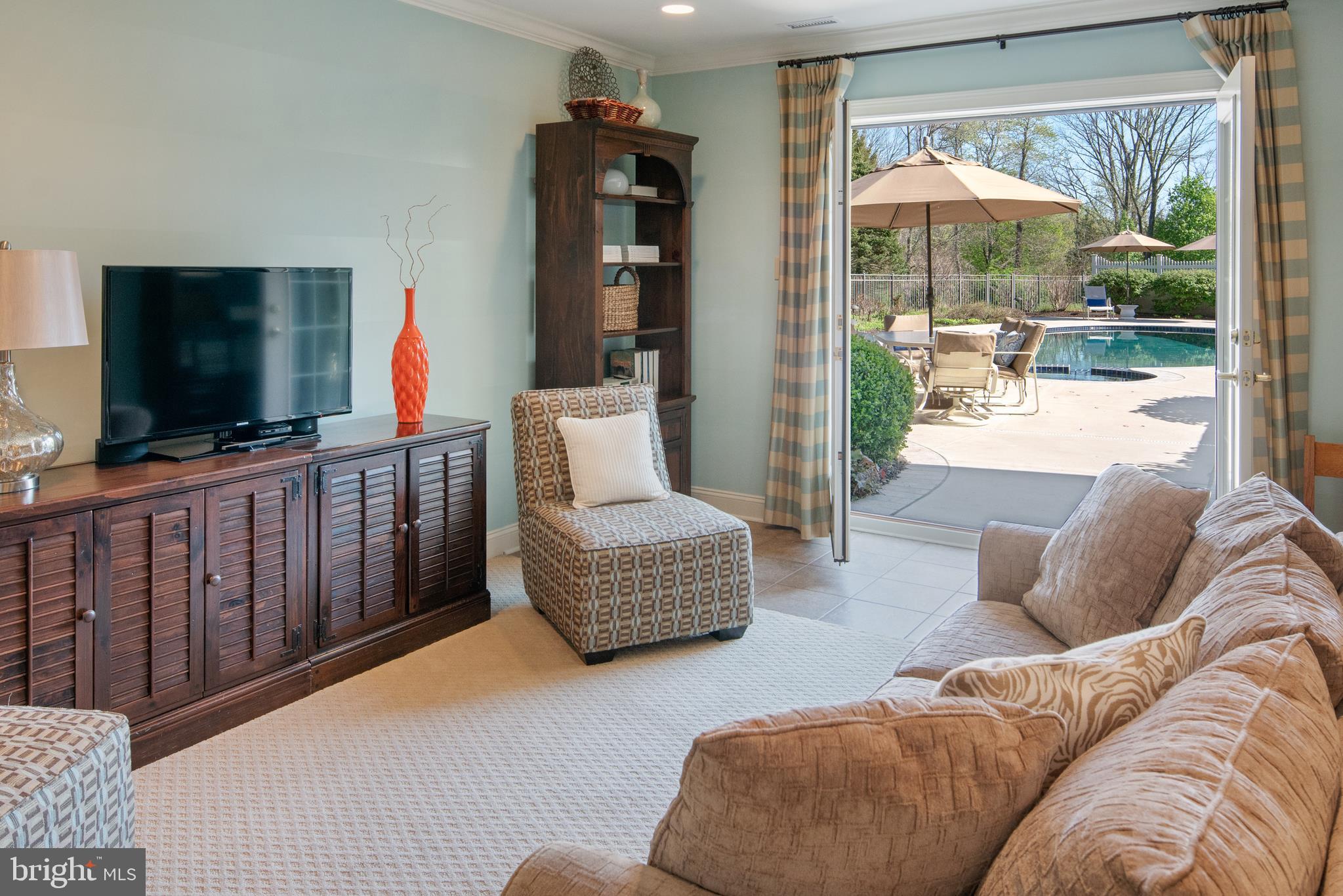 LOOKWAY COURT - Residential