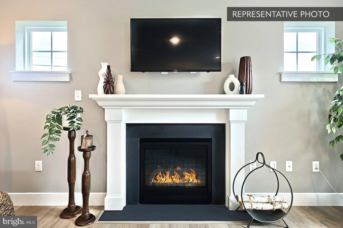 HAMPTON HEIGHTS - Residential