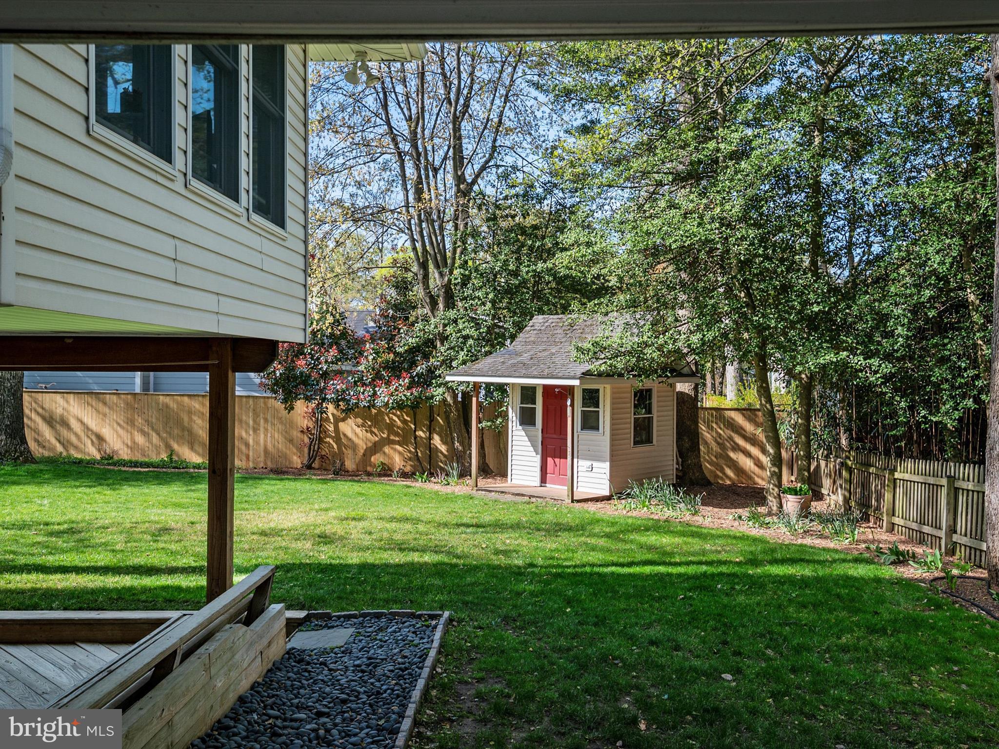 ANNAPOLIS ROADS - Residential