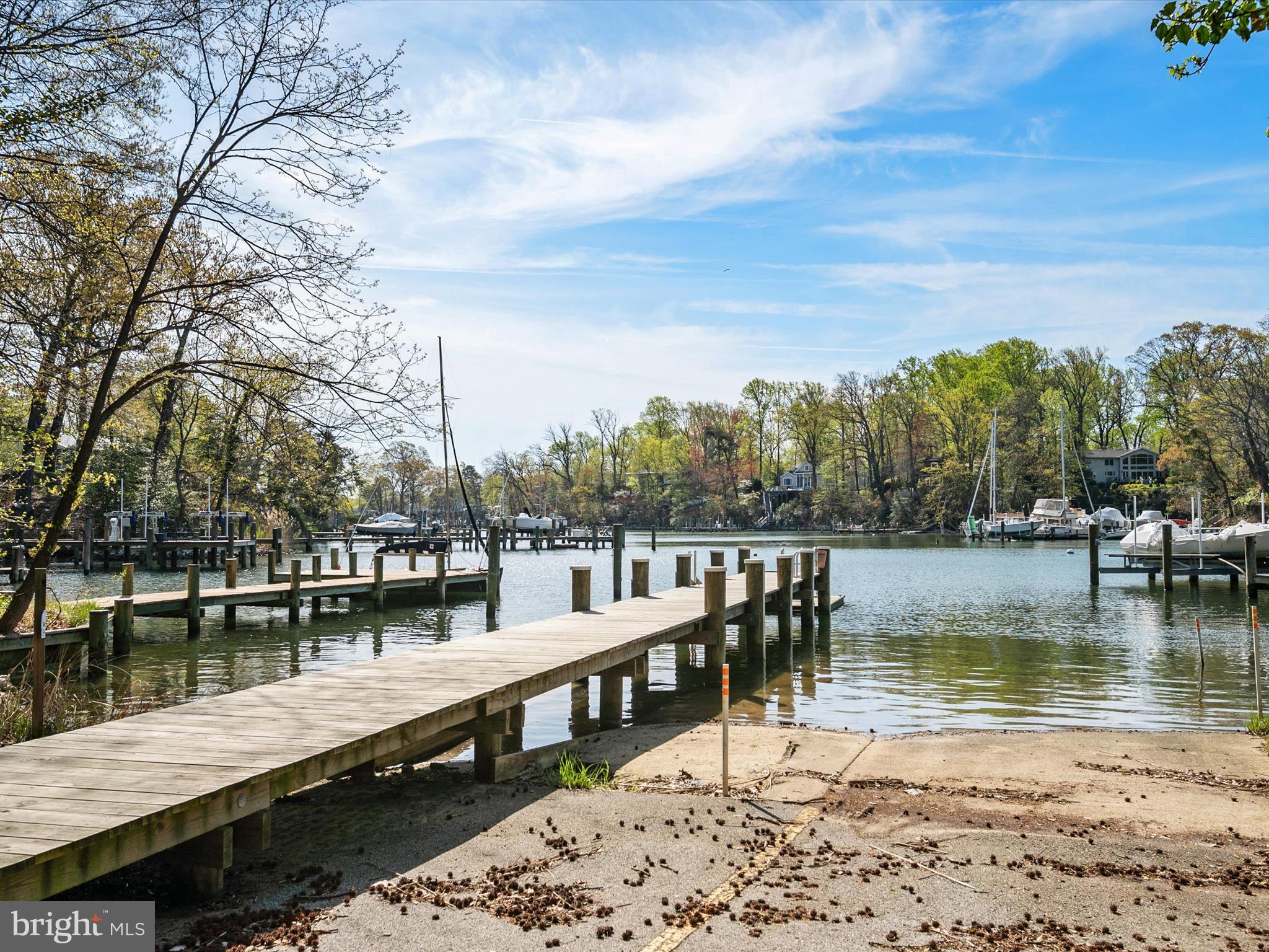 ANNAPOLIS ROADS - Residential