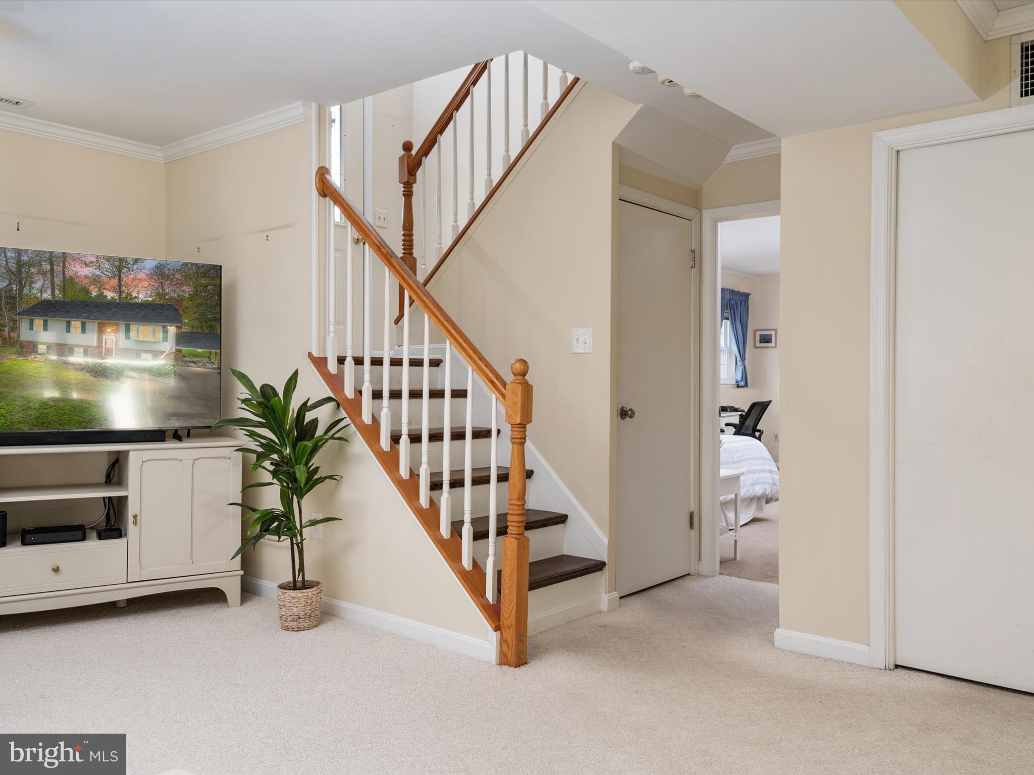 ANNAPOLIS ROADS - Residential