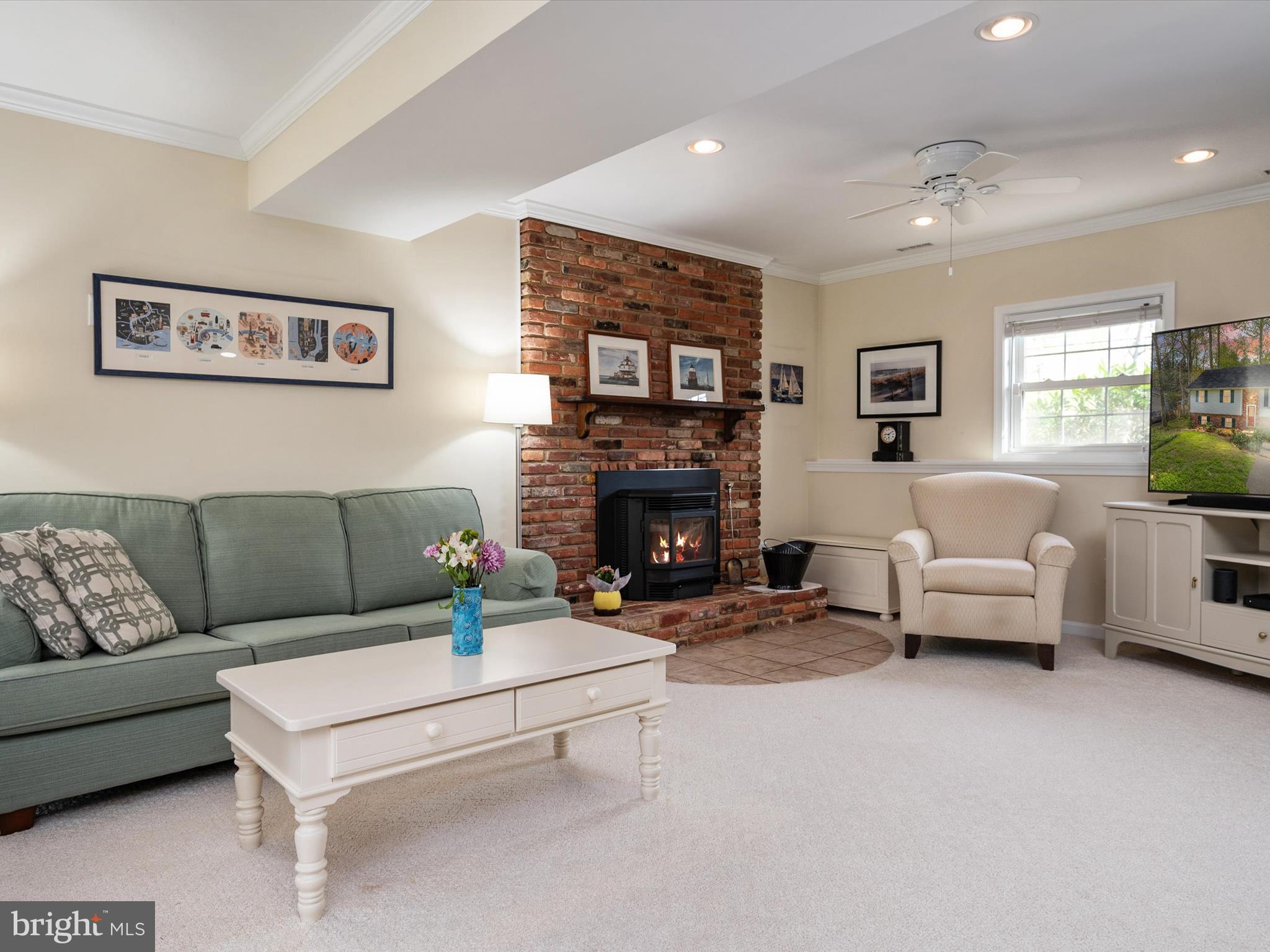 ANNAPOLIS ROADS - Residential