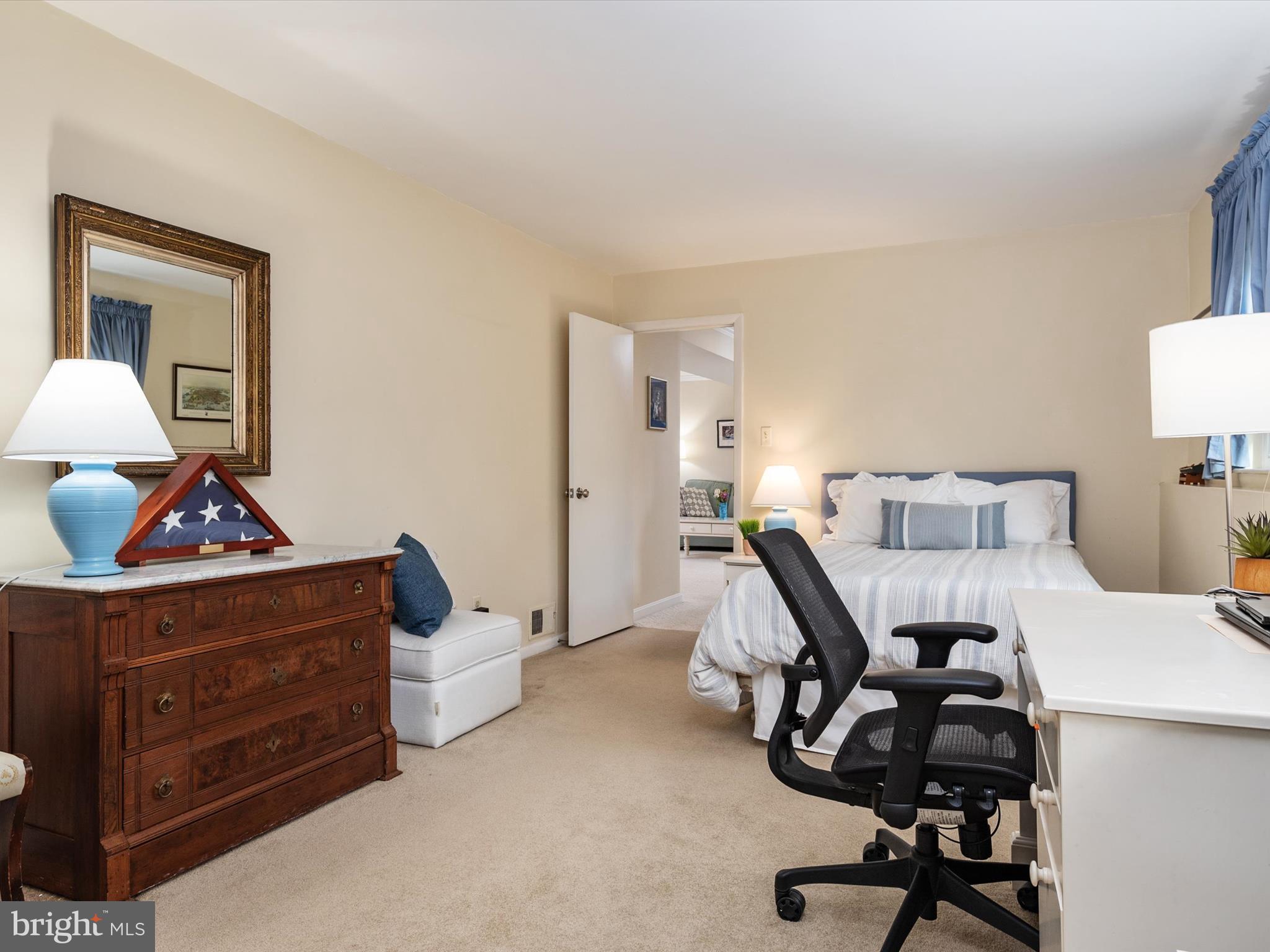 ANNAPOLIS ROADS - Residential