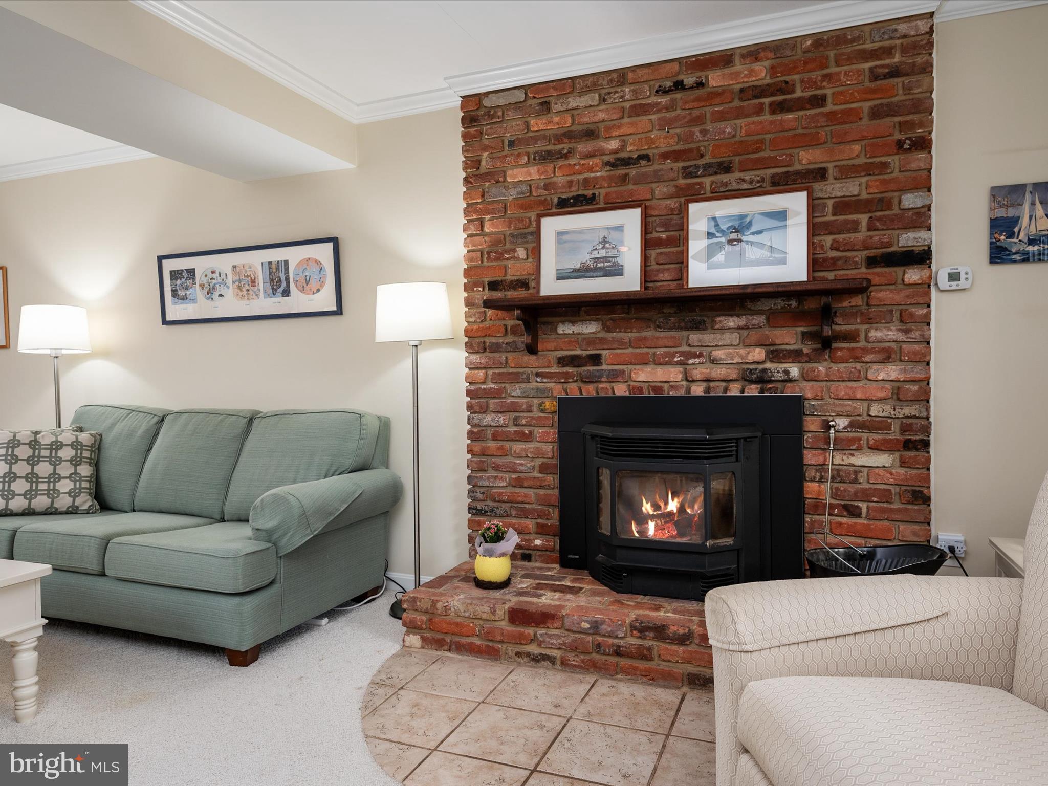 ANNAPOLIS ROADS - Residential