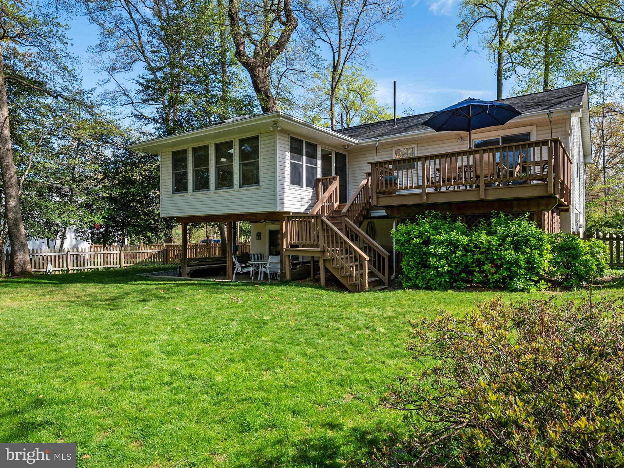 ANNAPOLIS ROADS - Residential