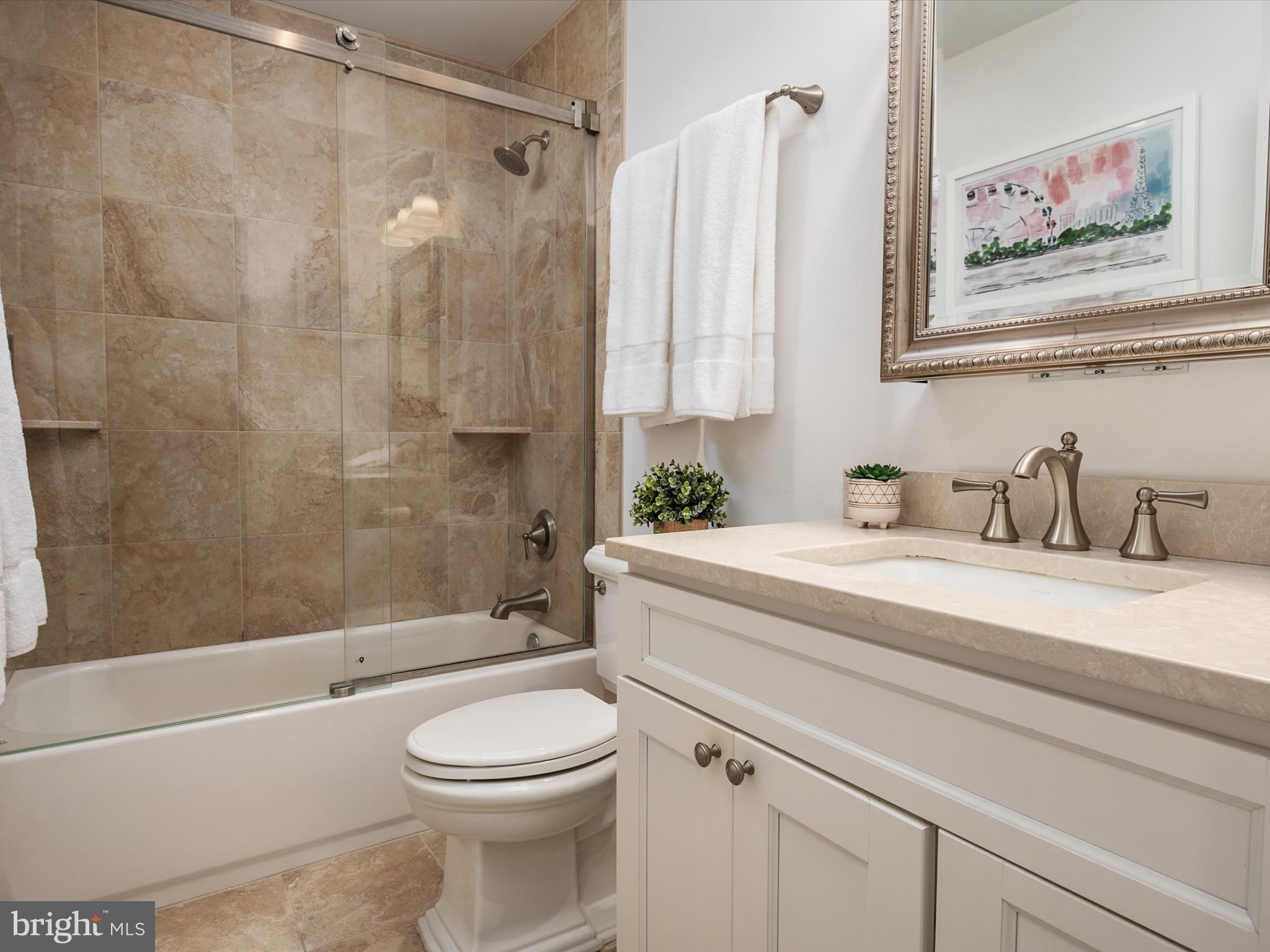 ANNAPOLIS ROADS - Residential