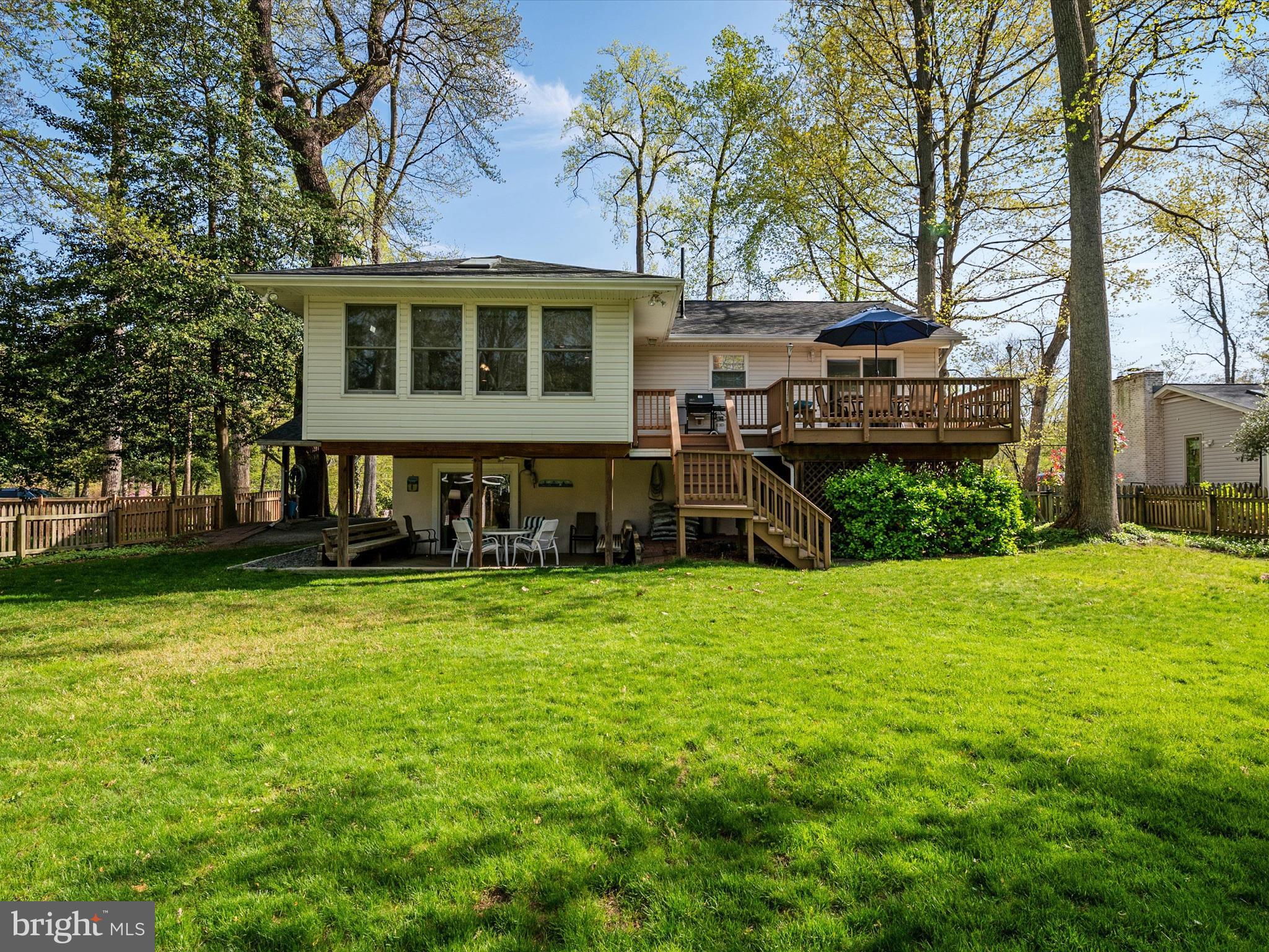 ANNAPOLIS ROADS - Residential