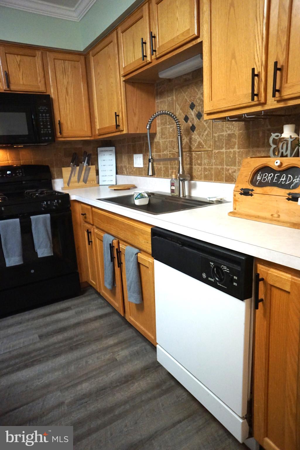 SALEM FIELDS - Residential