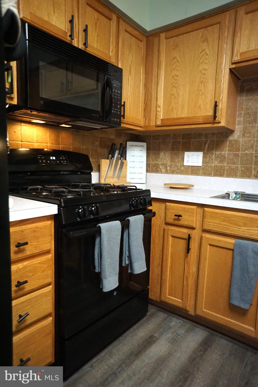 SALEM FIELDS - Residential