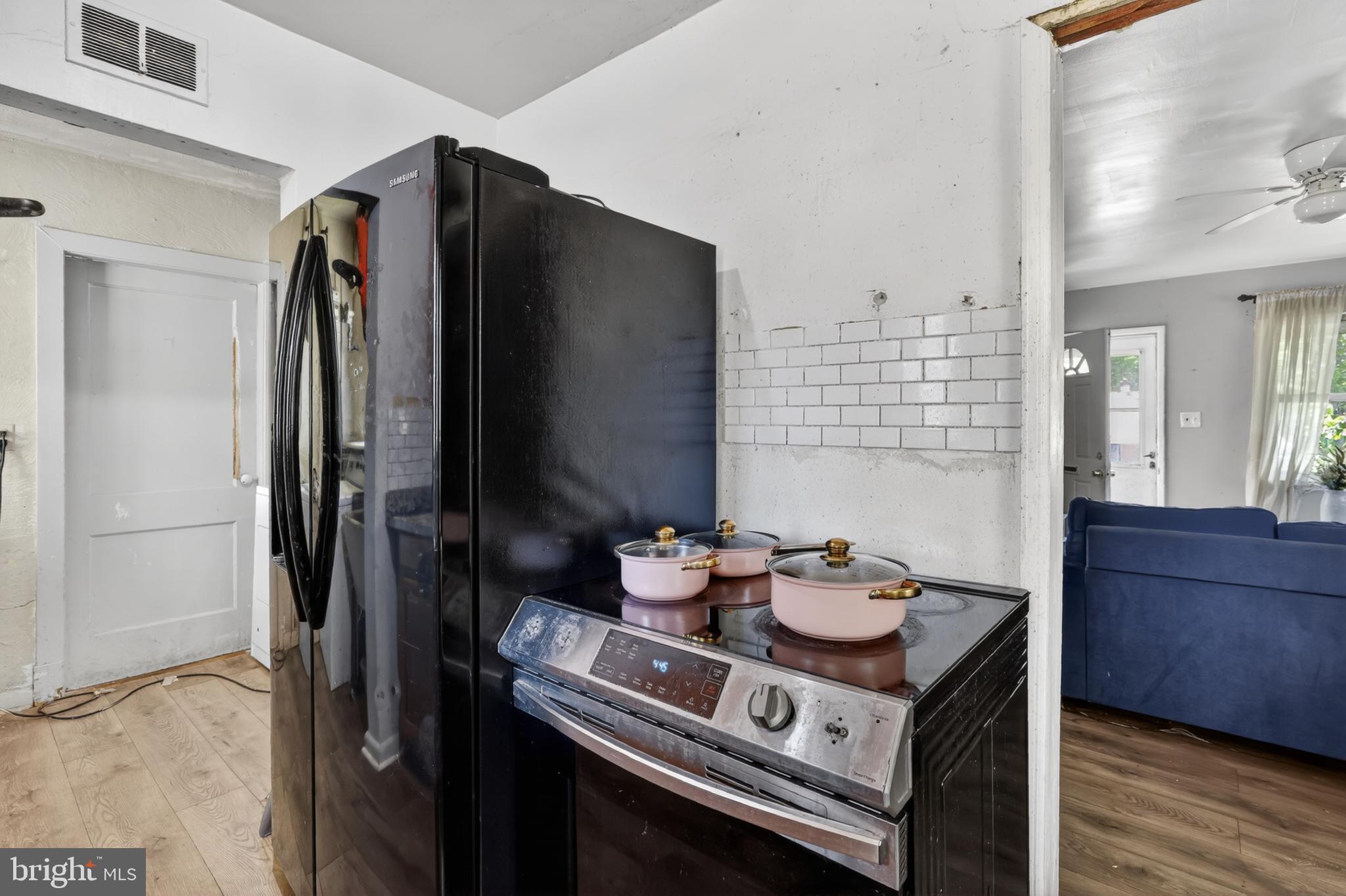 LANGLEY PARK - Residential