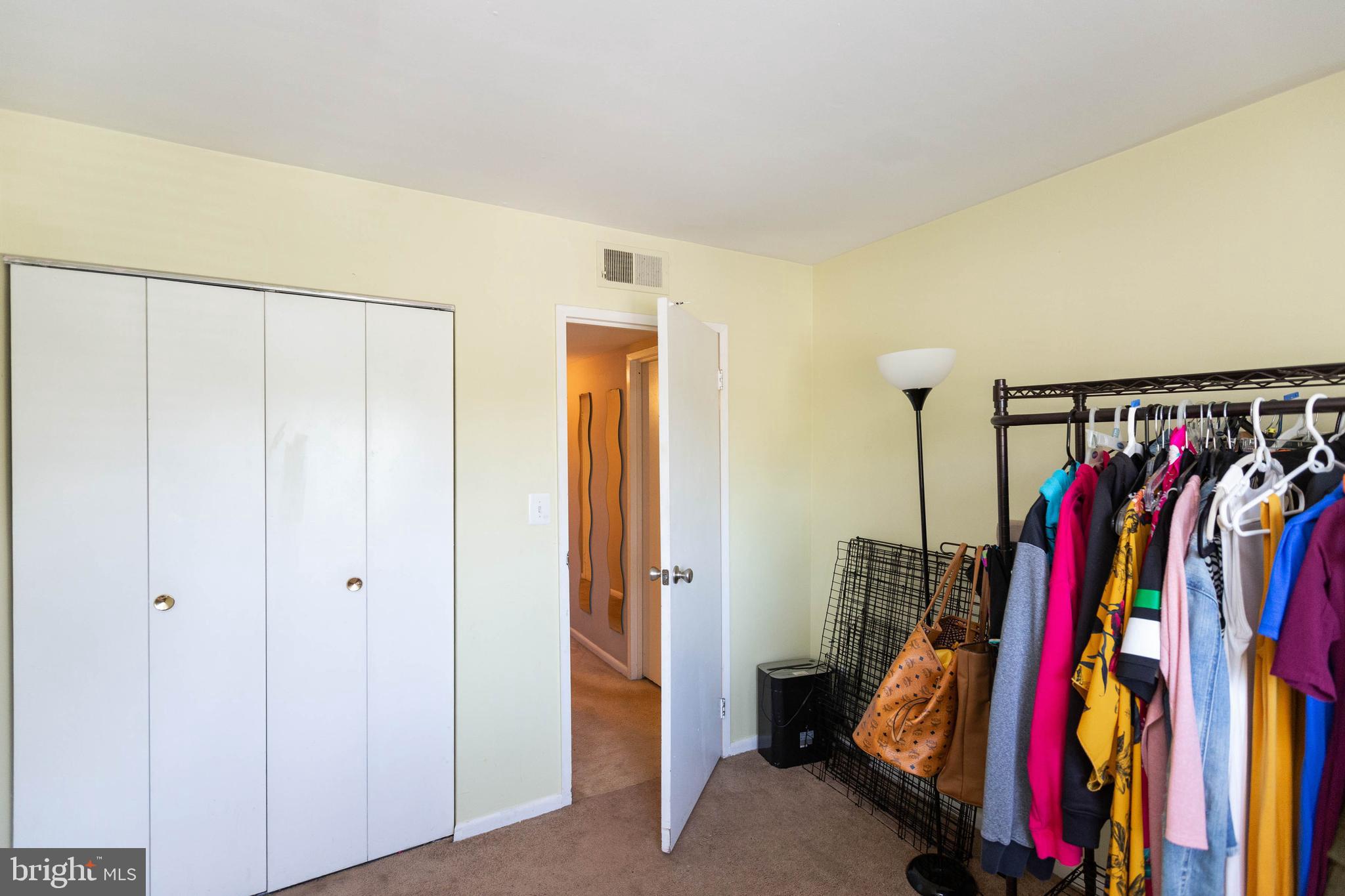 HUNTING RIDGE CONDOMINIUM - Residential