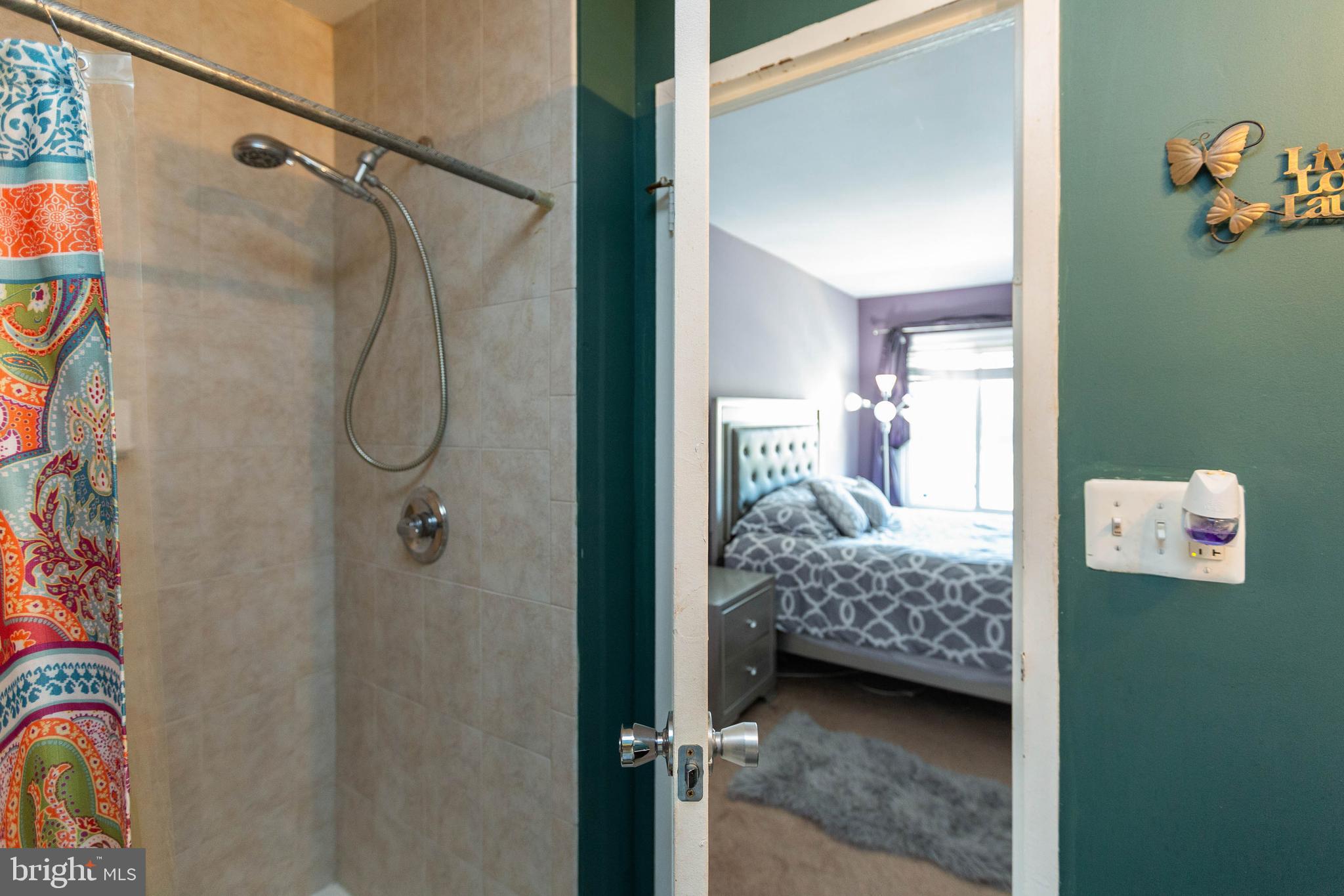 HUNTING RIDGE CONDOMINIUM - Residential