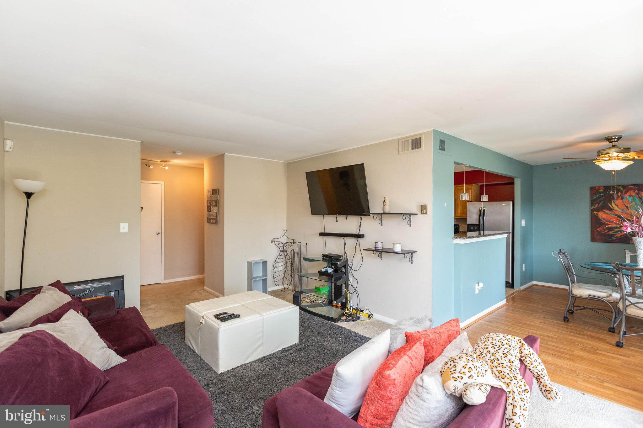 HUNTING RIDGE CONDOMINIUM - Residential