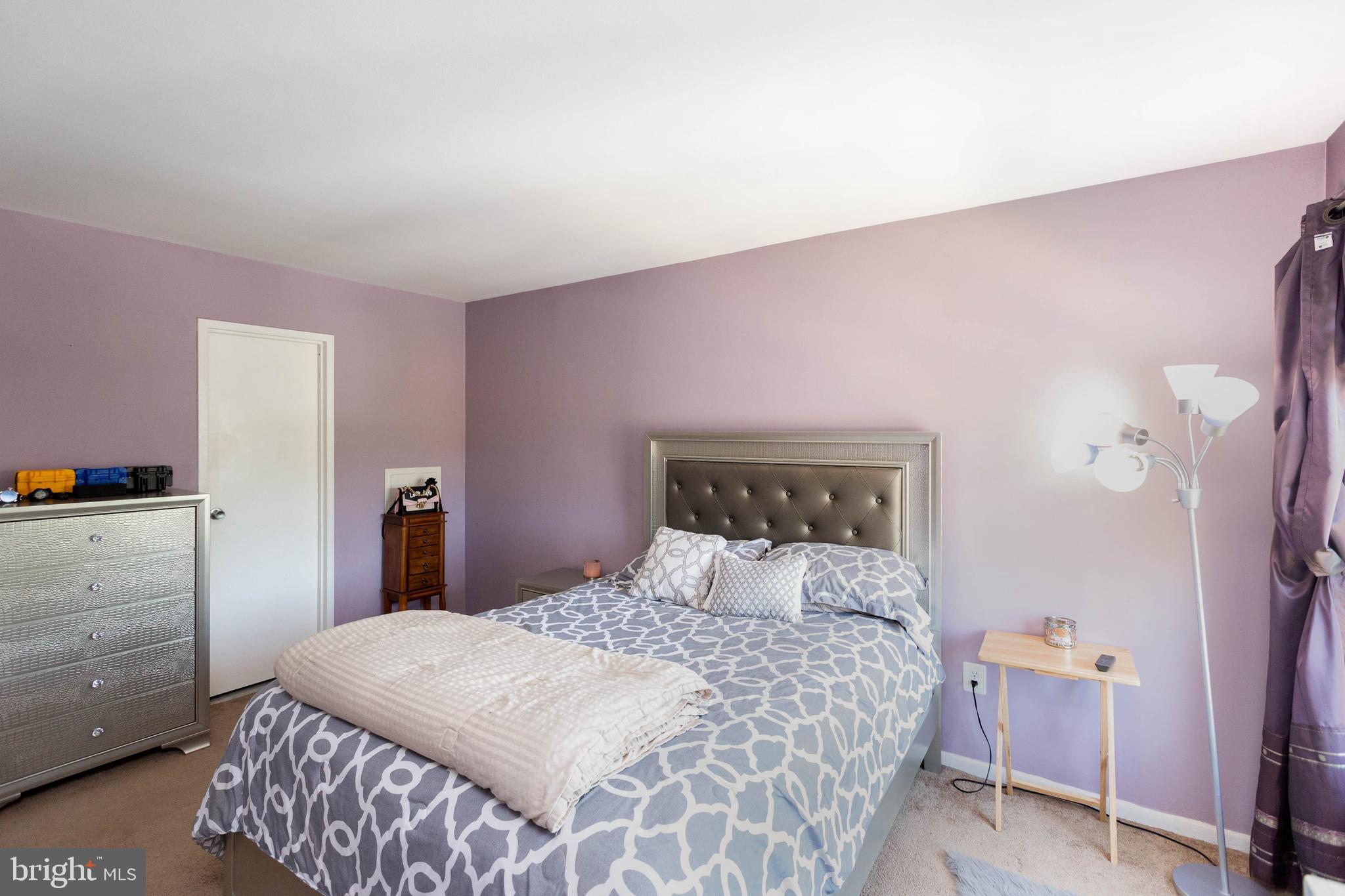 HUNTING RIDGE CONDOMINIUM - Residential