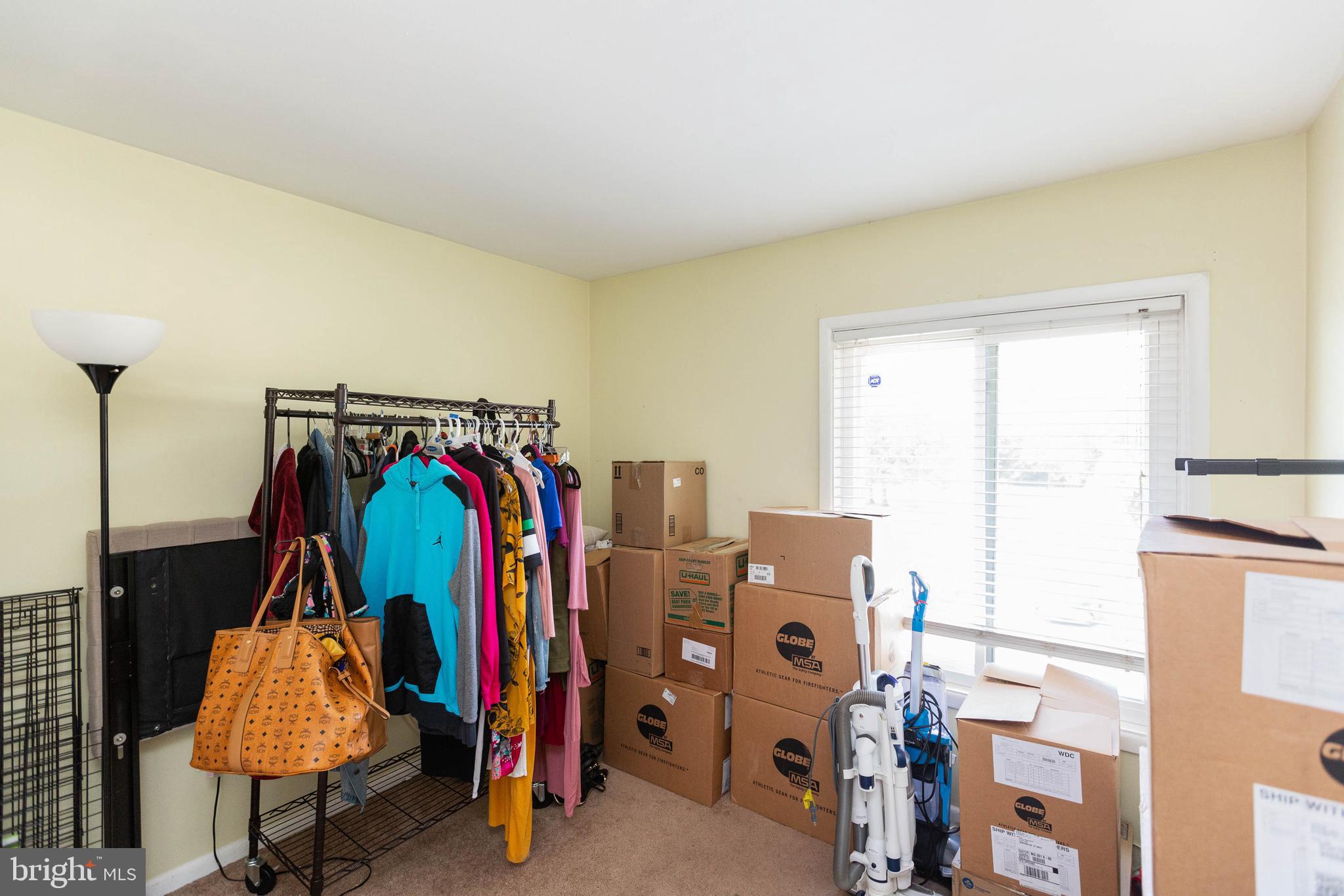 HUNTING RIDGE CONDOMINIUM - Residential