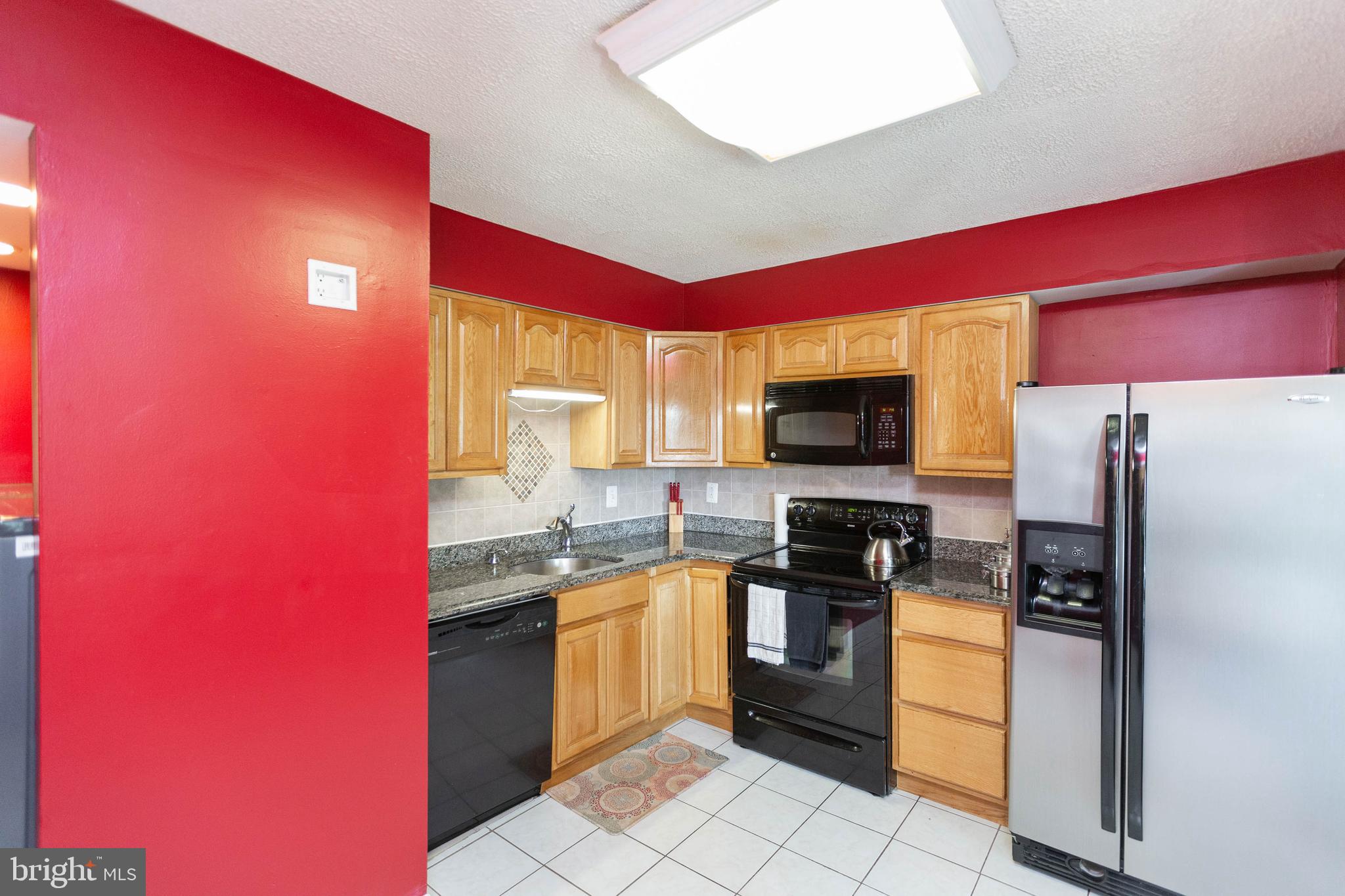 HUNTING RIDGE CONDOMINIUM - Residential