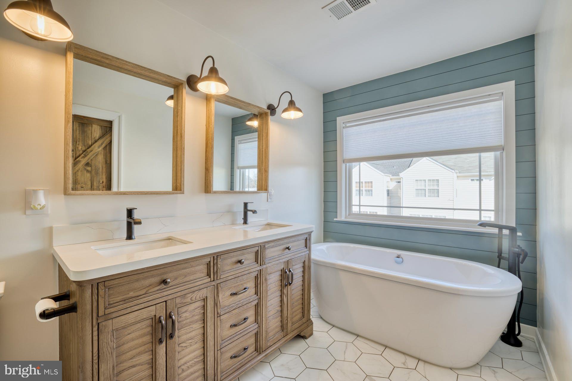 POTOMAC STATION - Residential