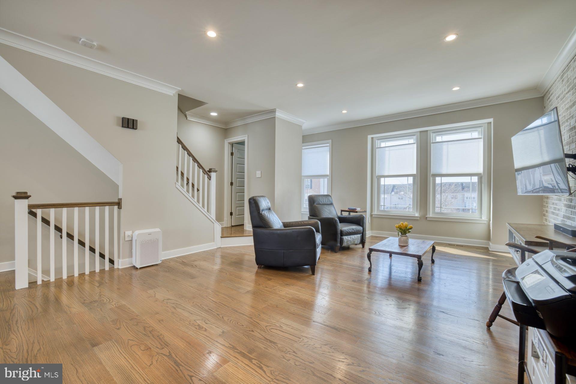 POTOMAC STATION - Residential