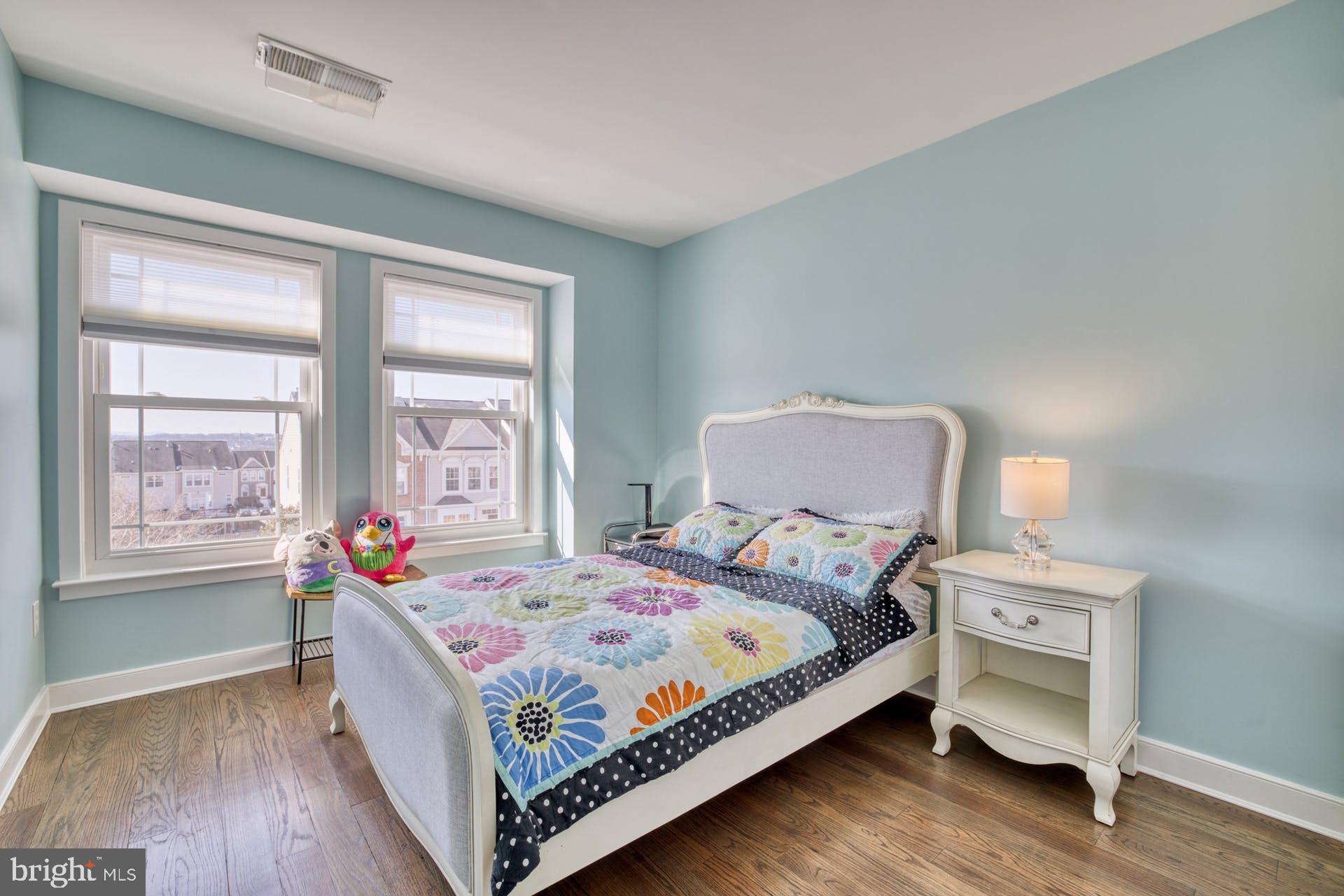 POTOMAC STATION - Residential