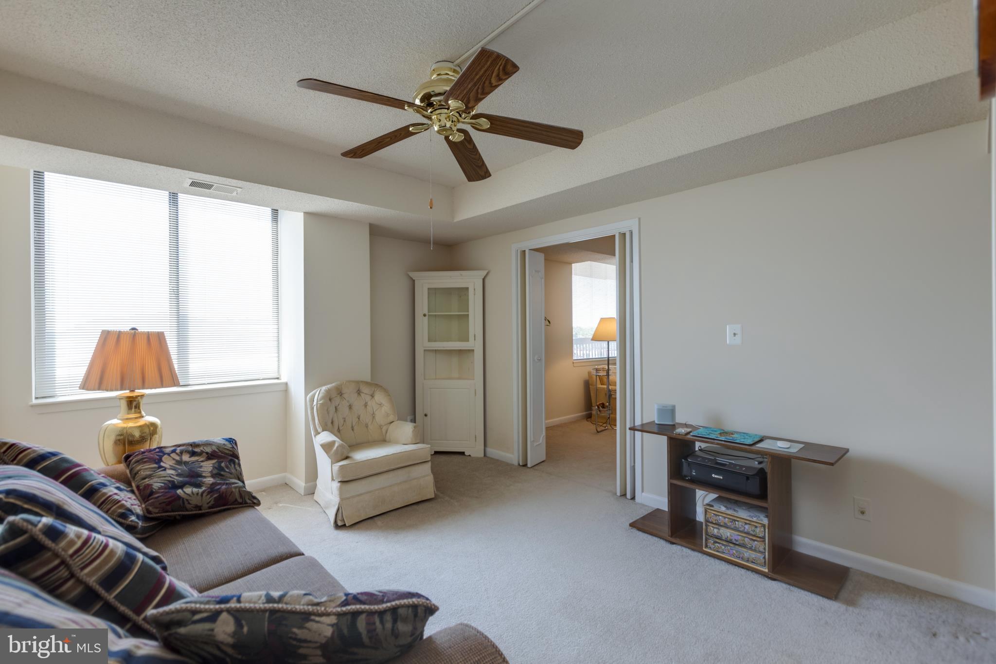 SKYLINE HOUSE - Residential