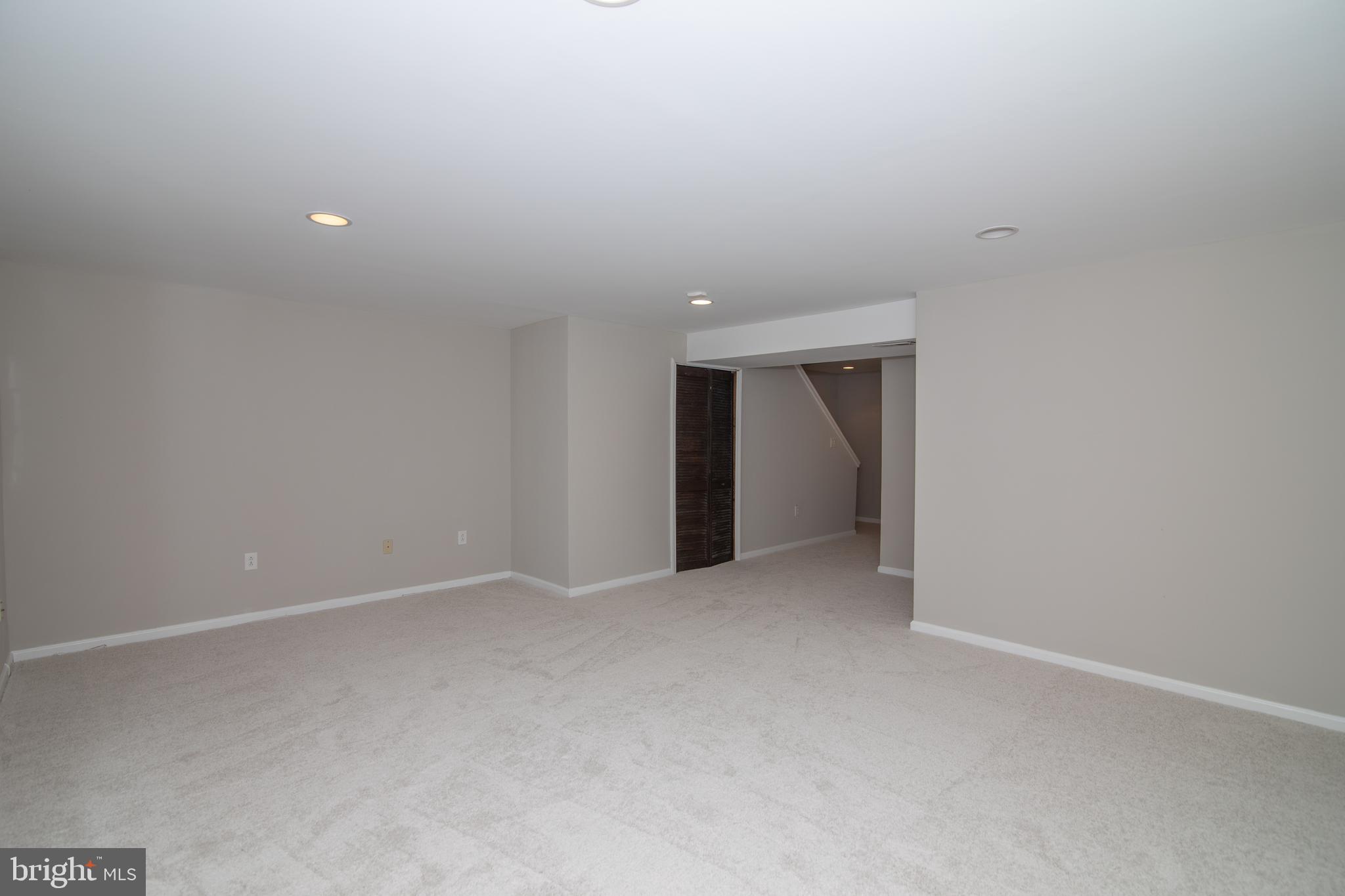 MONTCLAIR - Residential