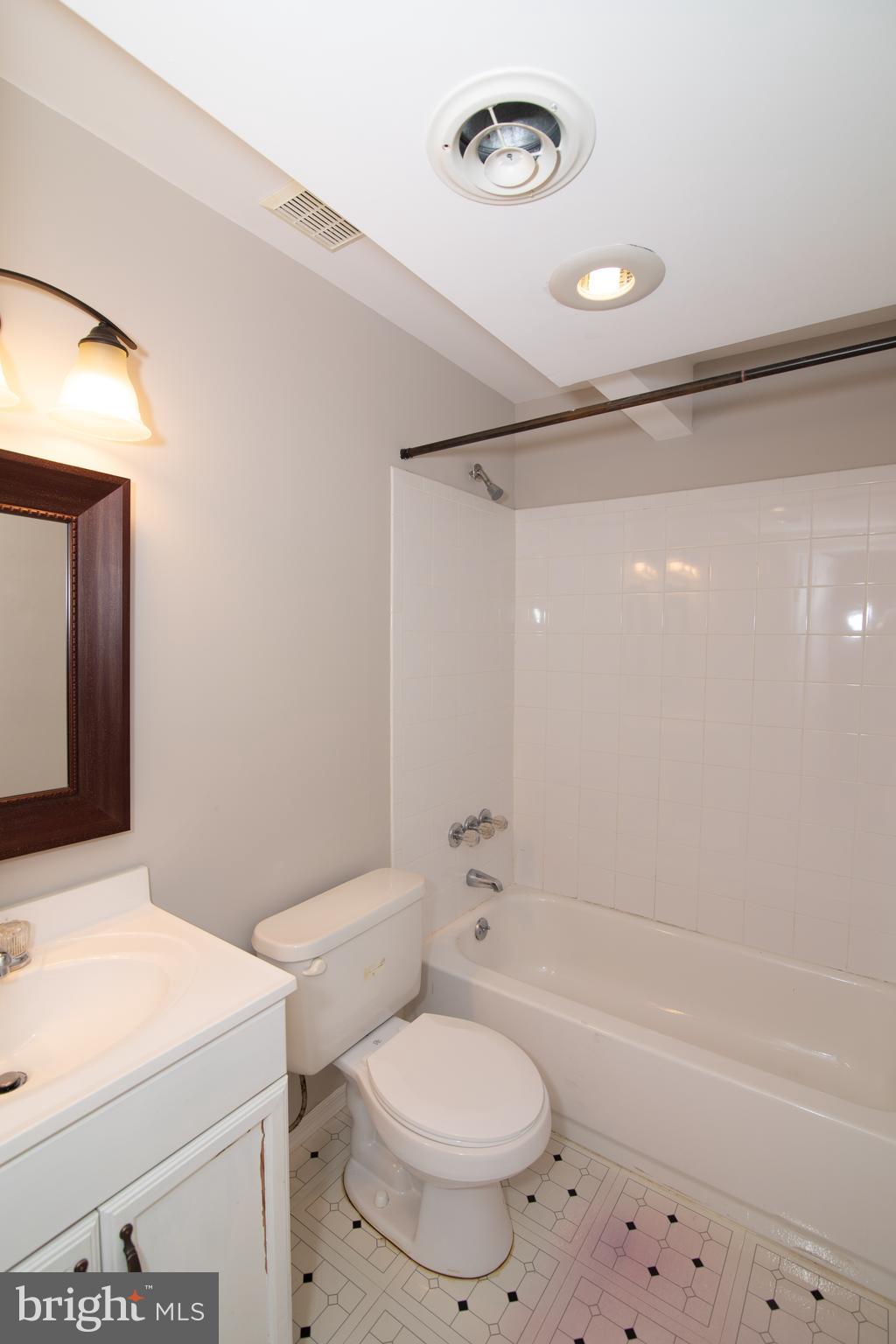 MONTCLAIR - Residential