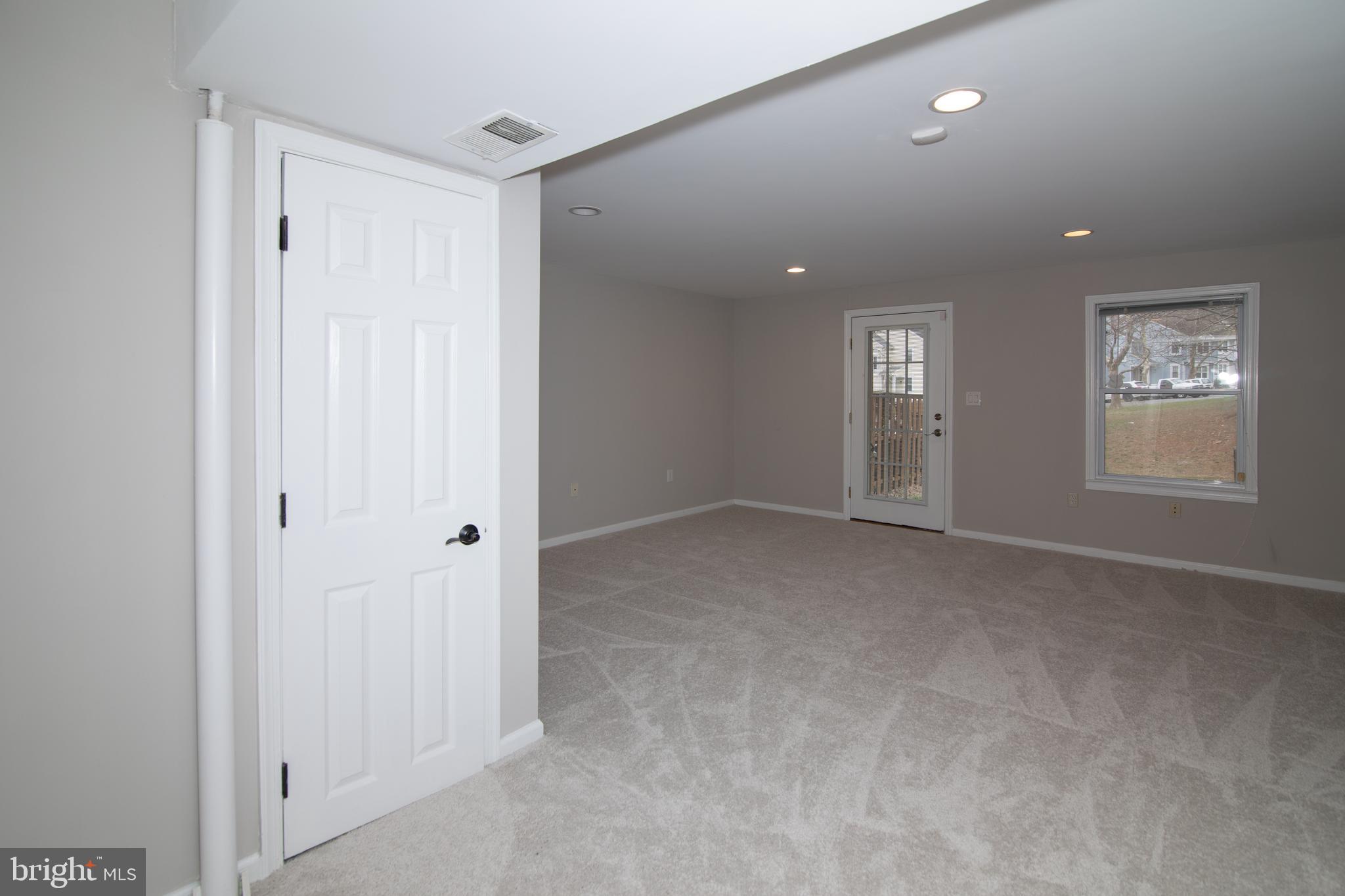 MONTCLAIR - Residential