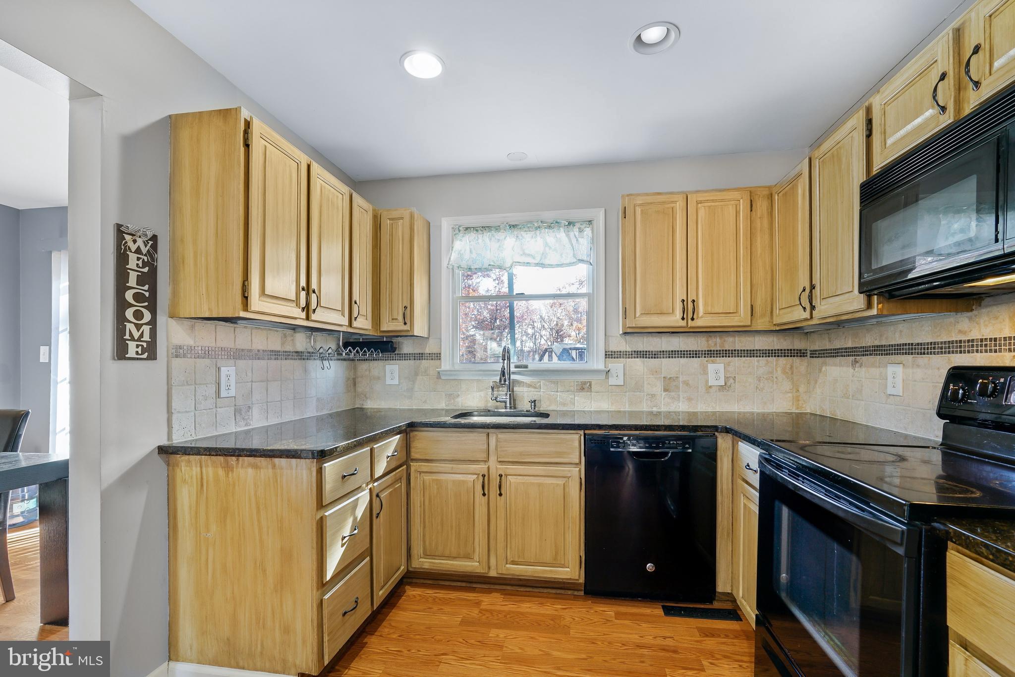 DELAPLAINE MANOR - Residential